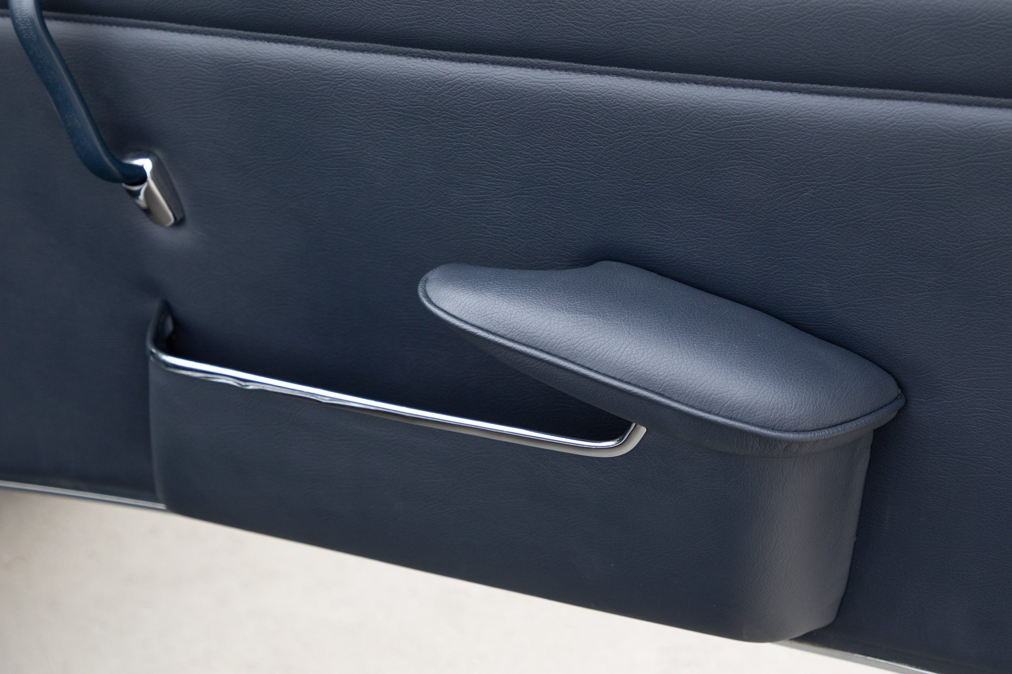 1965 Mercedes-Benz 230SL - Interior