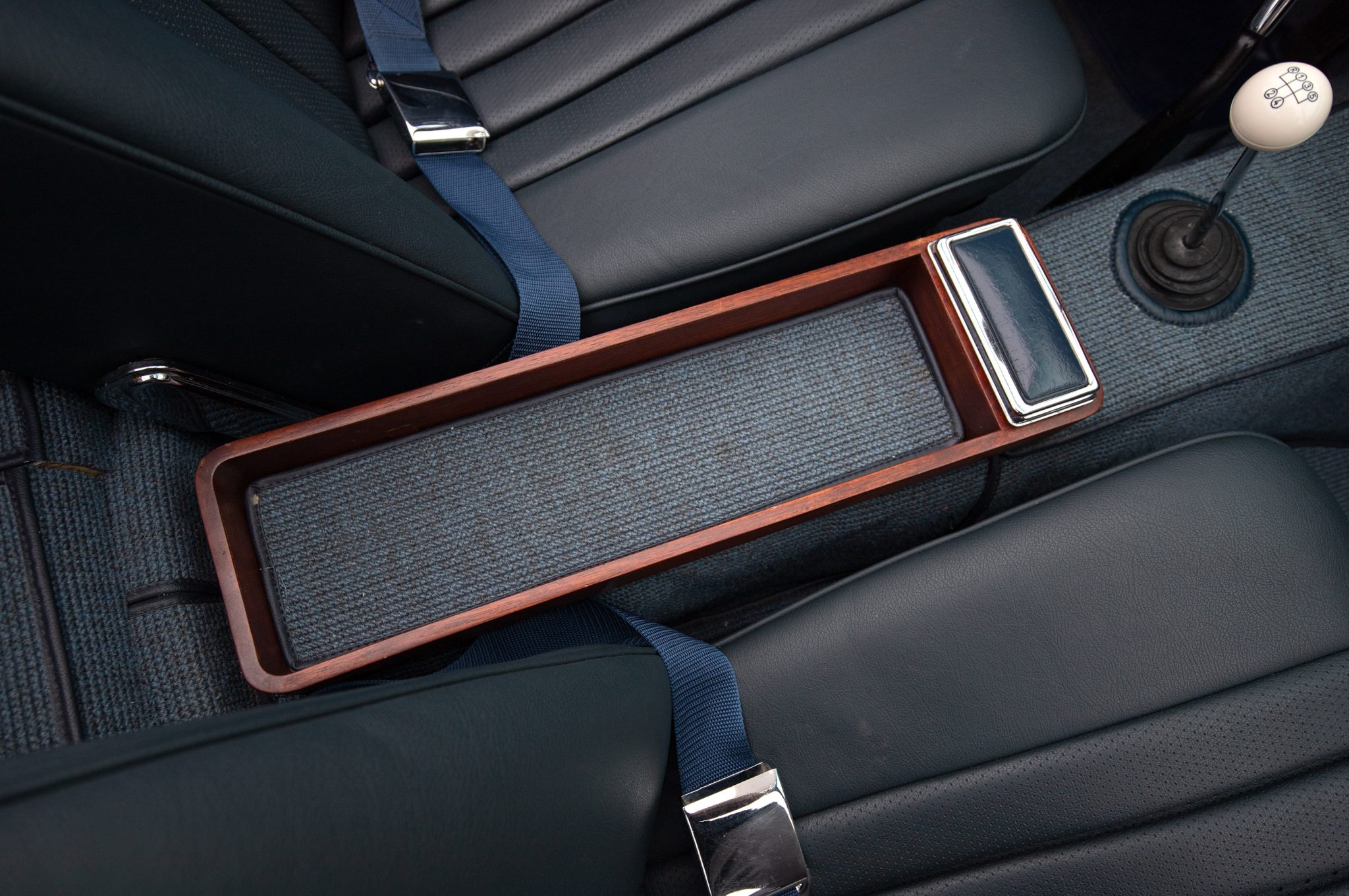 1965 Mercedes-Benz 230SL - Interior