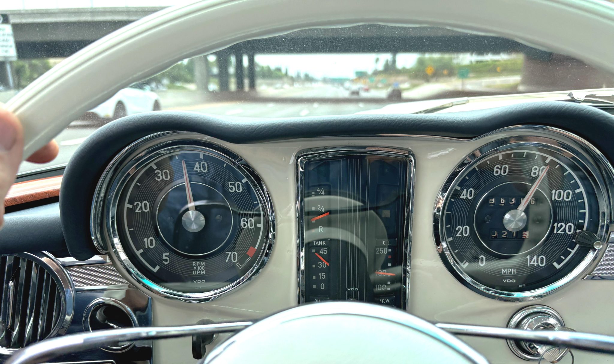 1965 Mercedes-Benz 230SL - Interior