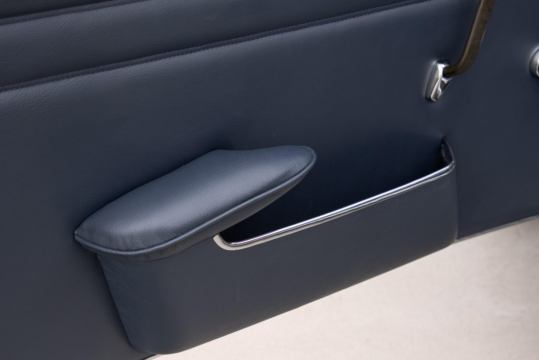 1965 Mercedes-Benz 230SL - Interior