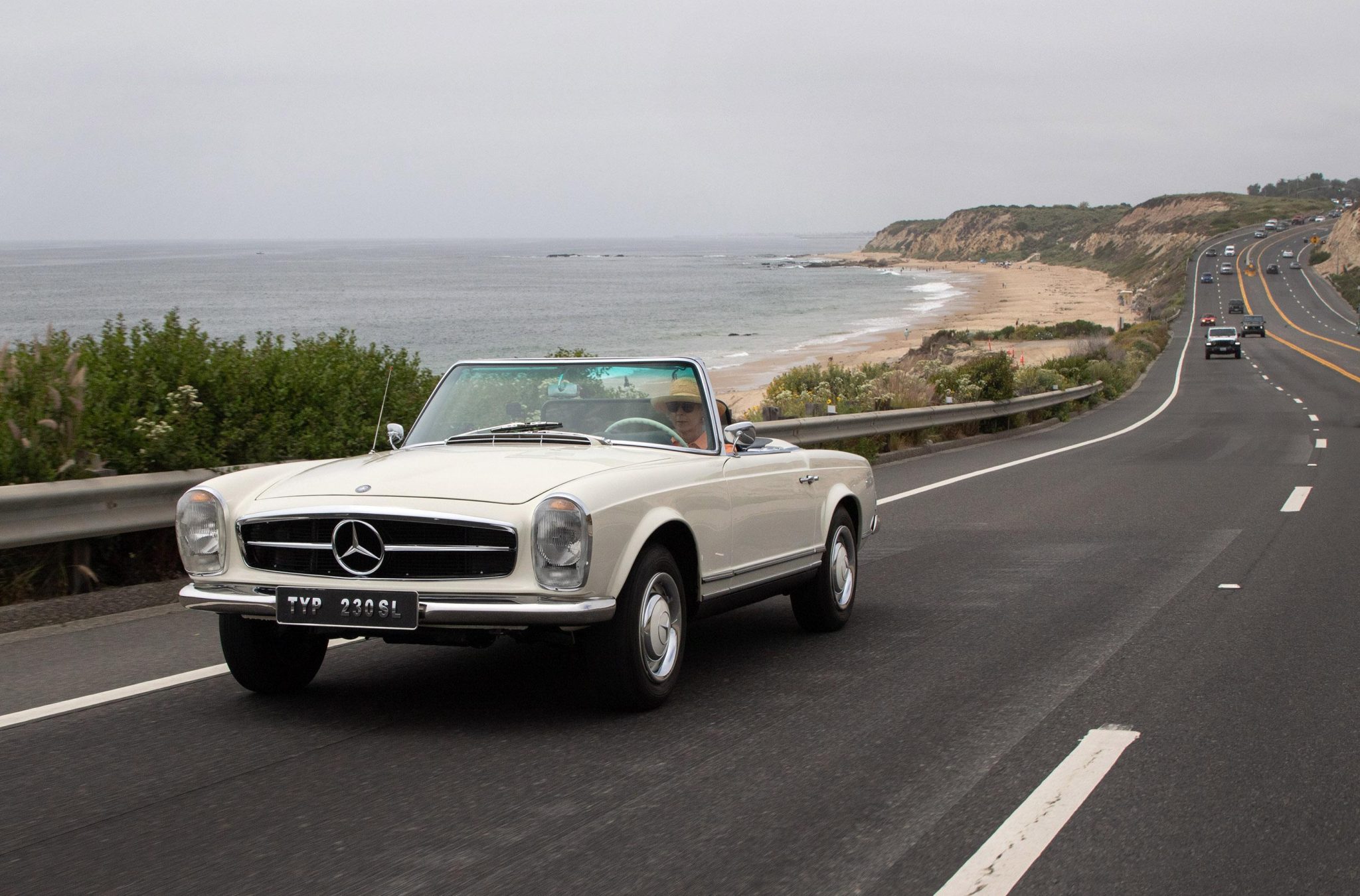 1965 Mercedes-Benz 230SL - Interior