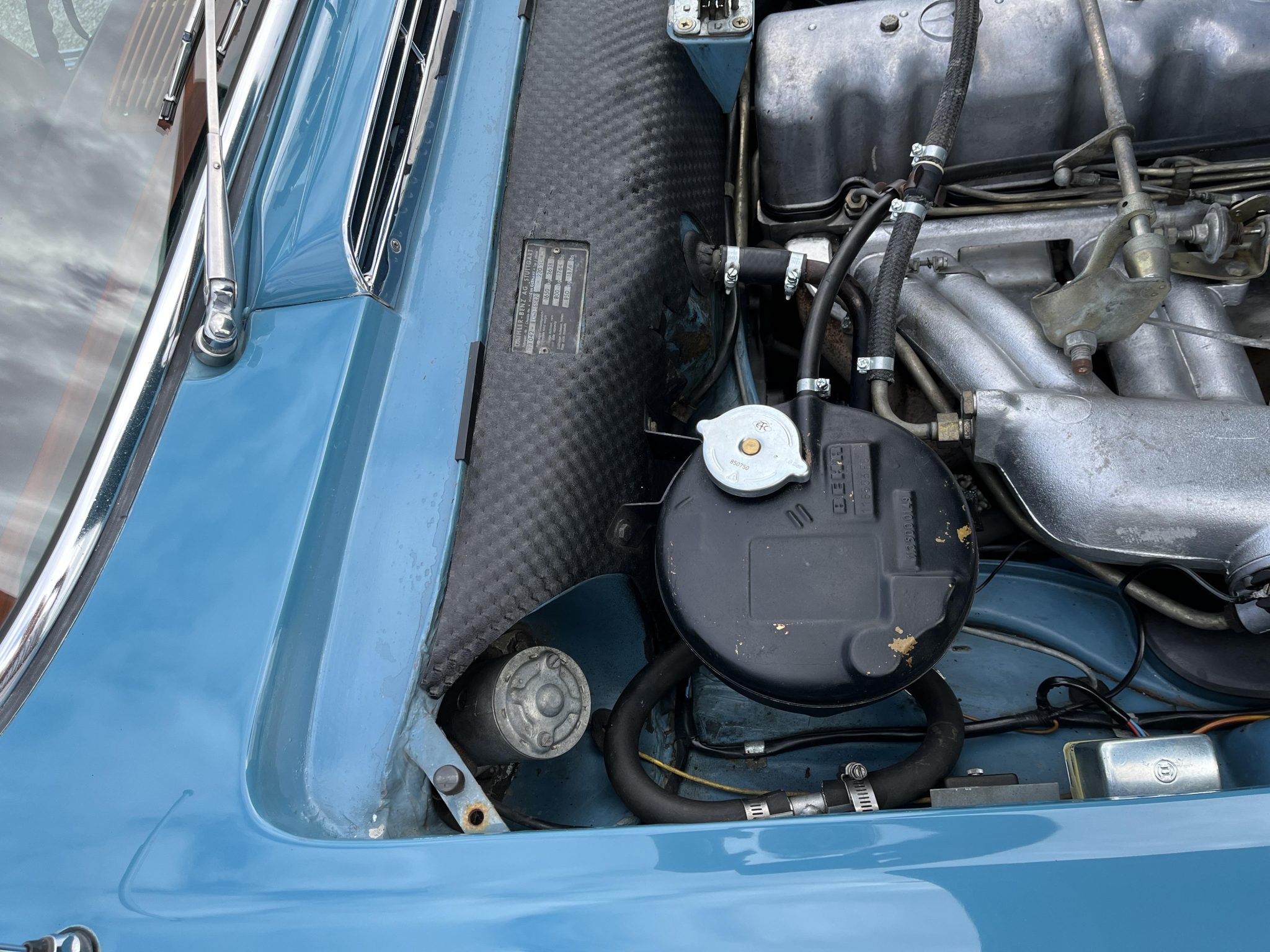 1966 Mercedes-Benz 230SL - Motor