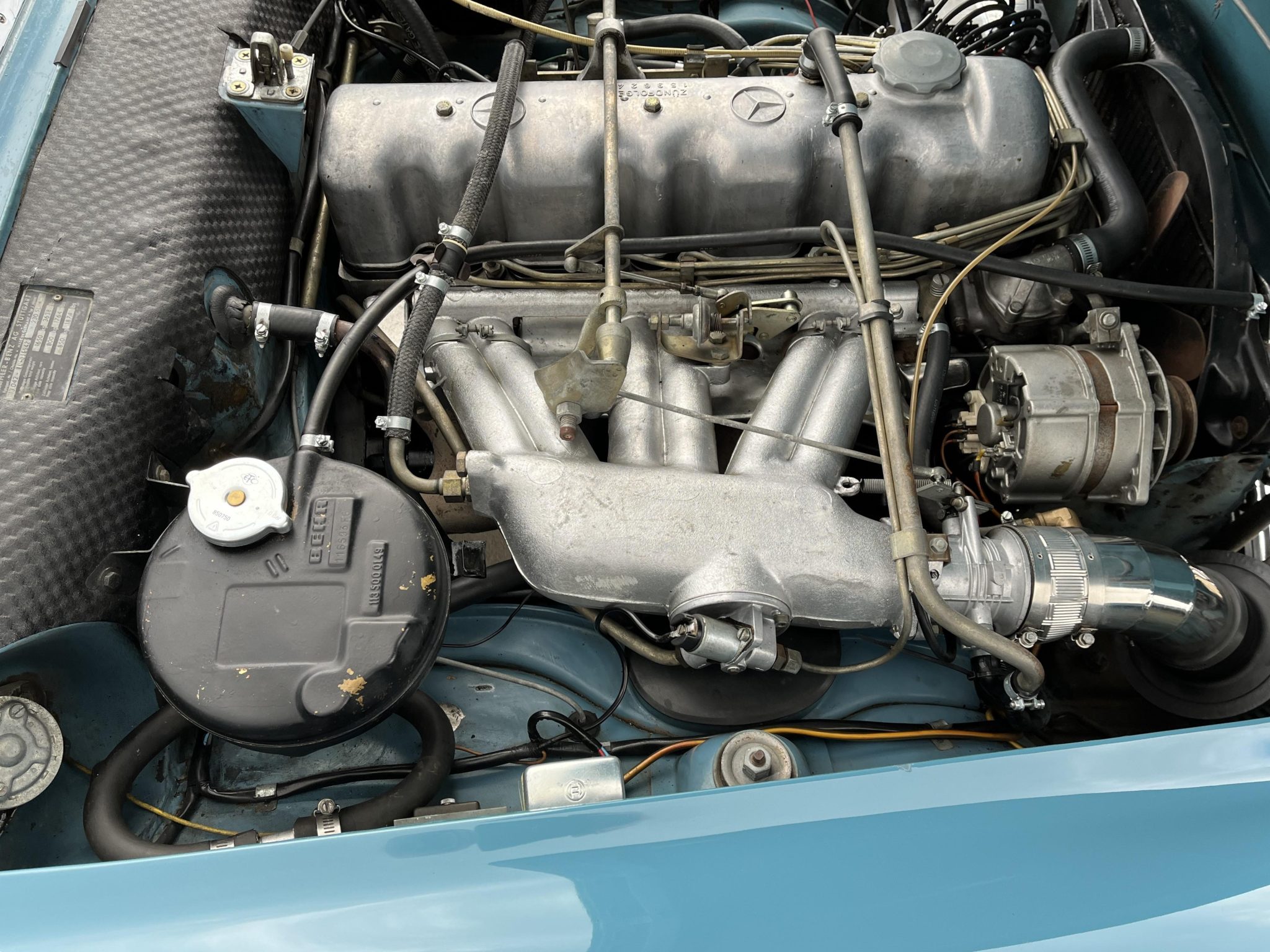 1966 Mercedes-Benz 230SL - Motor