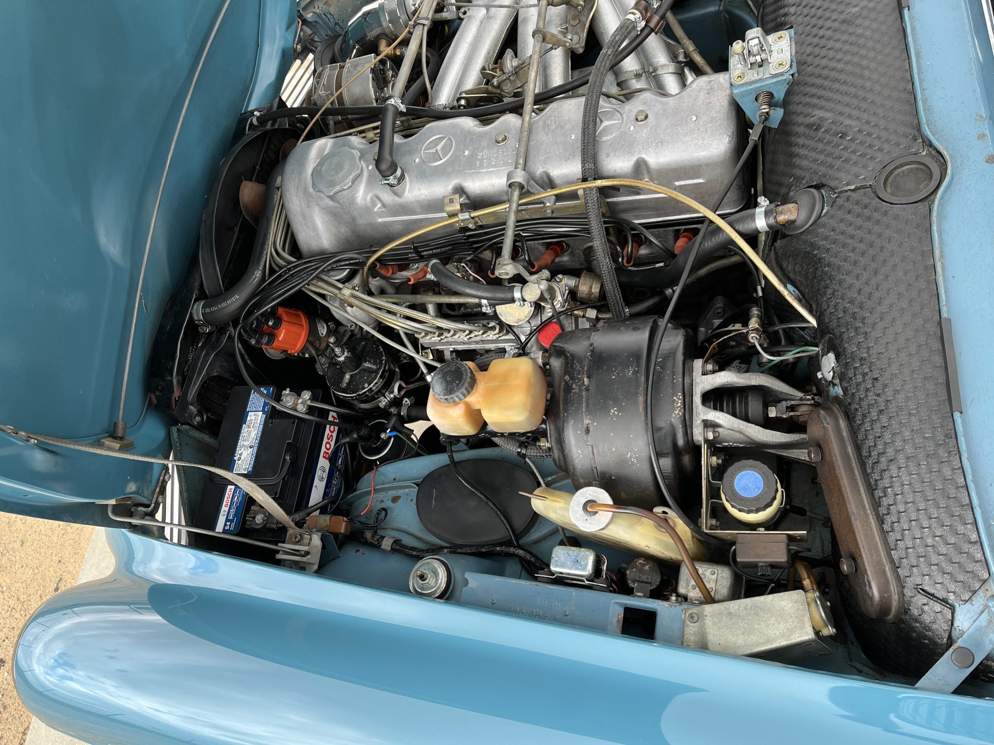 1966 Mercedes-Benz 230SL - Motor