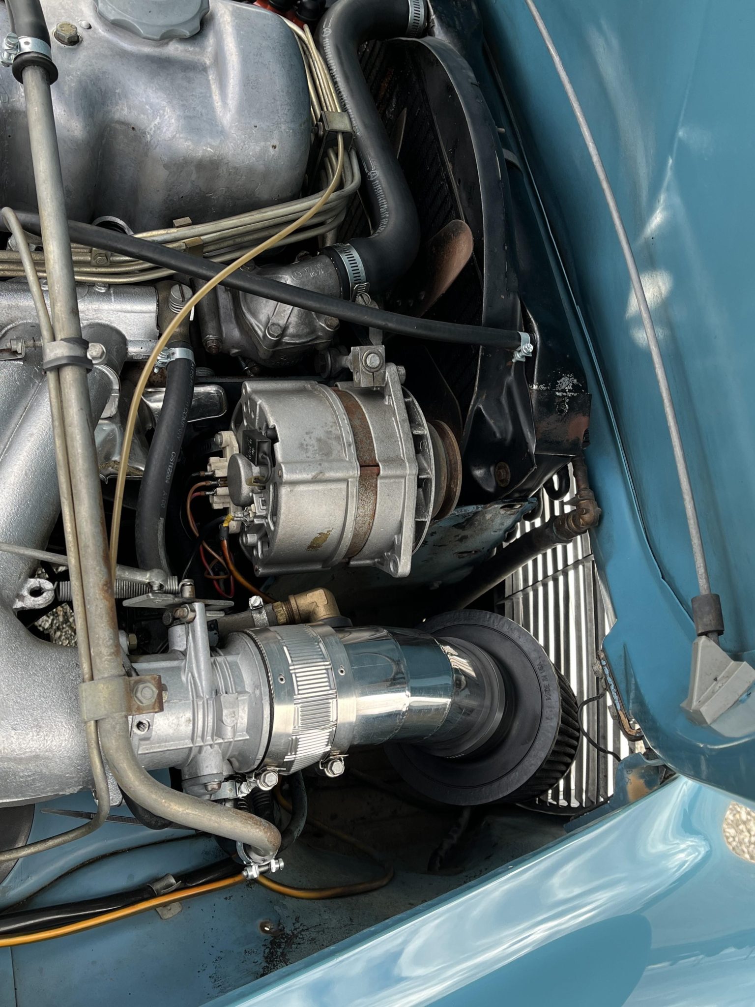 1966 Mercedes-Benz 230SL - Motor
