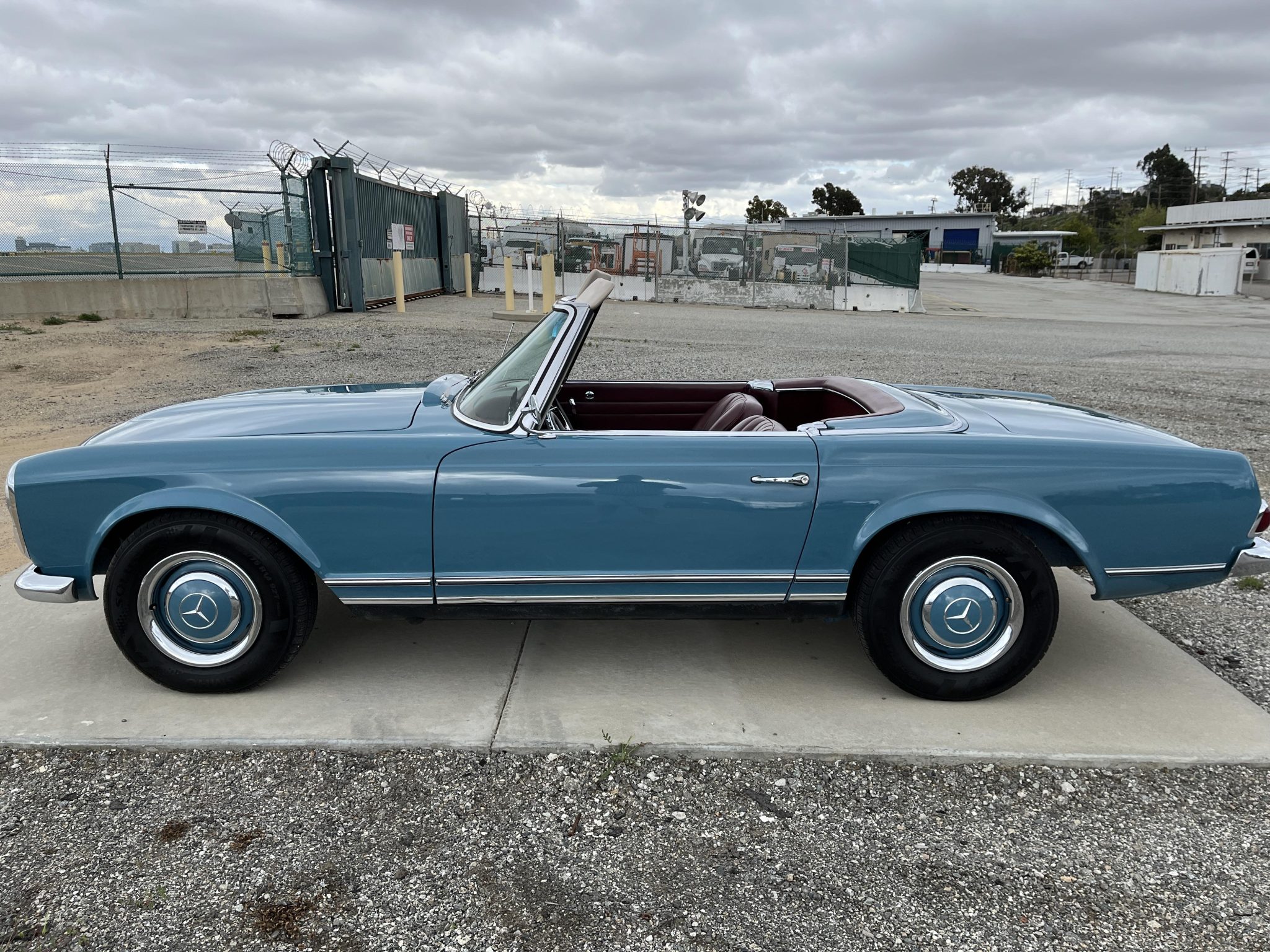1966 Mercedes-Benz 230SL - Exterior