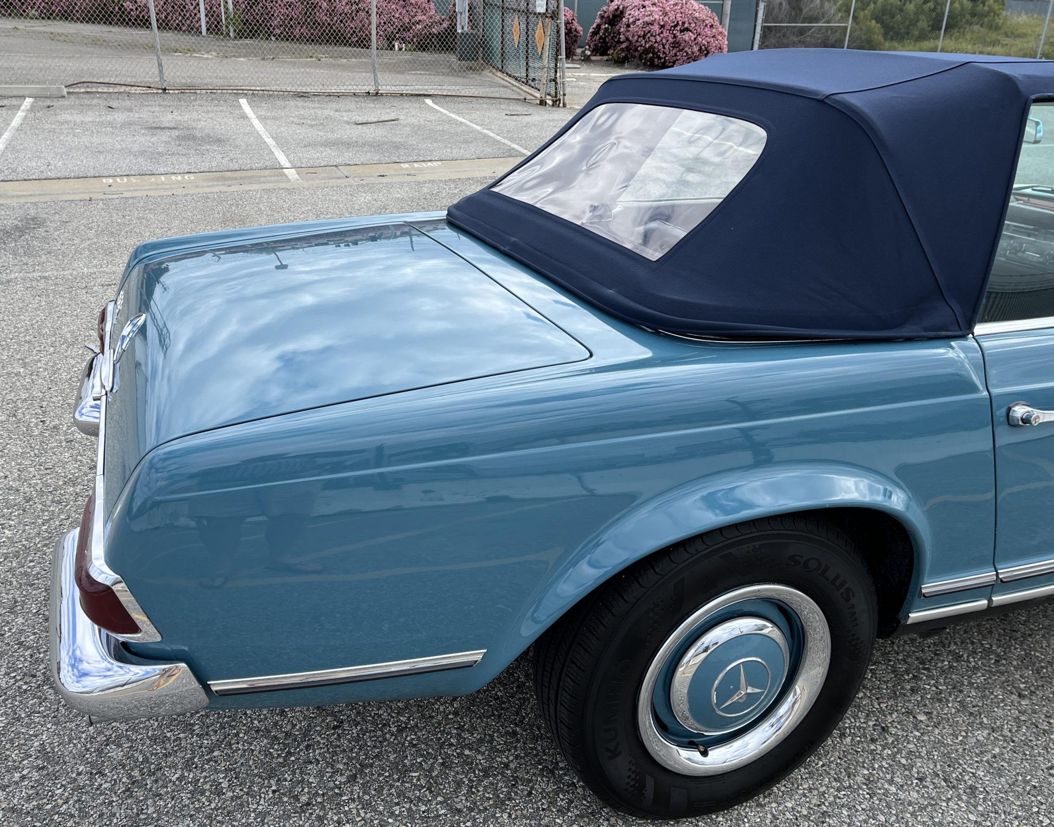 1966 Mercedes-Benz 230SL - Exterior