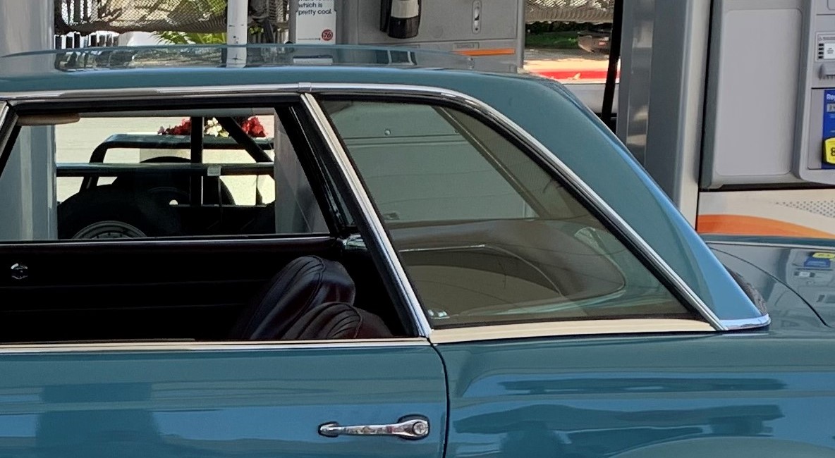 1966 Mercedes-Benz 230SL - Exterior