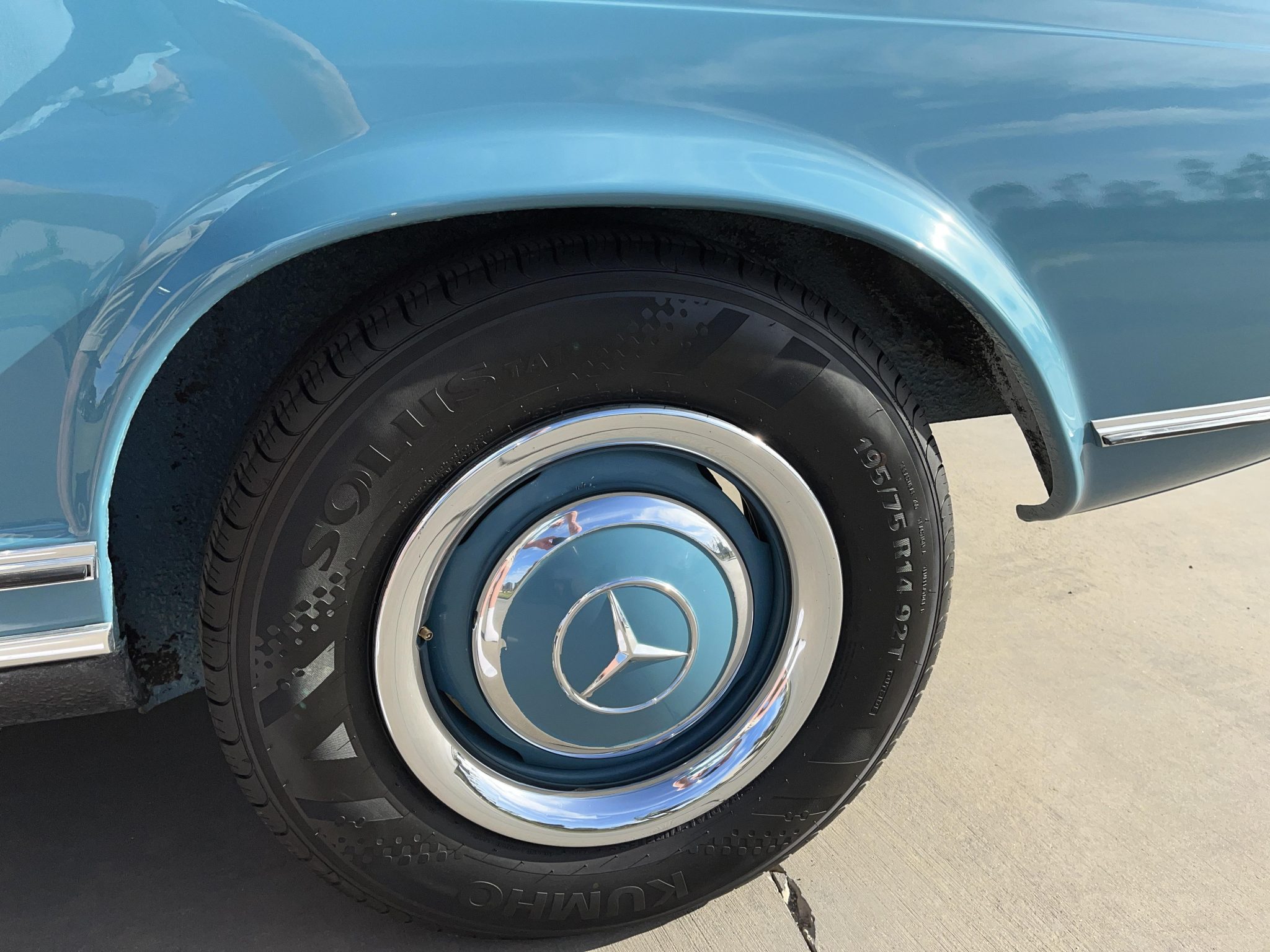 1966 Mercedes-Benz 230SL - Exterior