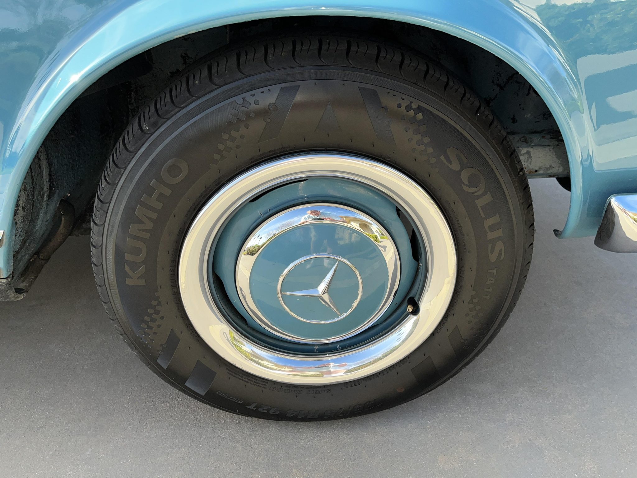 1966 Mercedes-Benz 230SL - Exterior