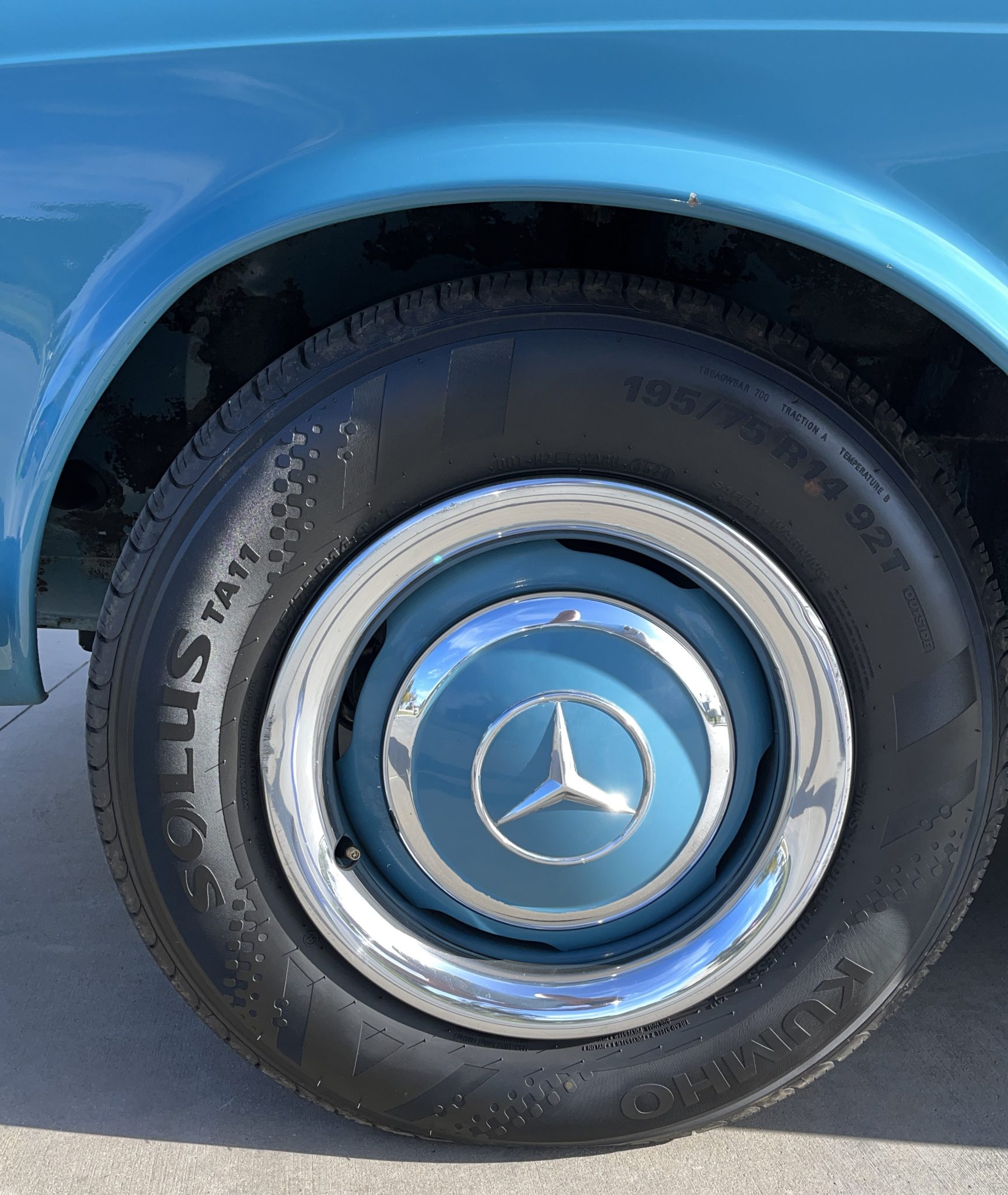 1966 Mercedes-Benz 230SL - Exterior
