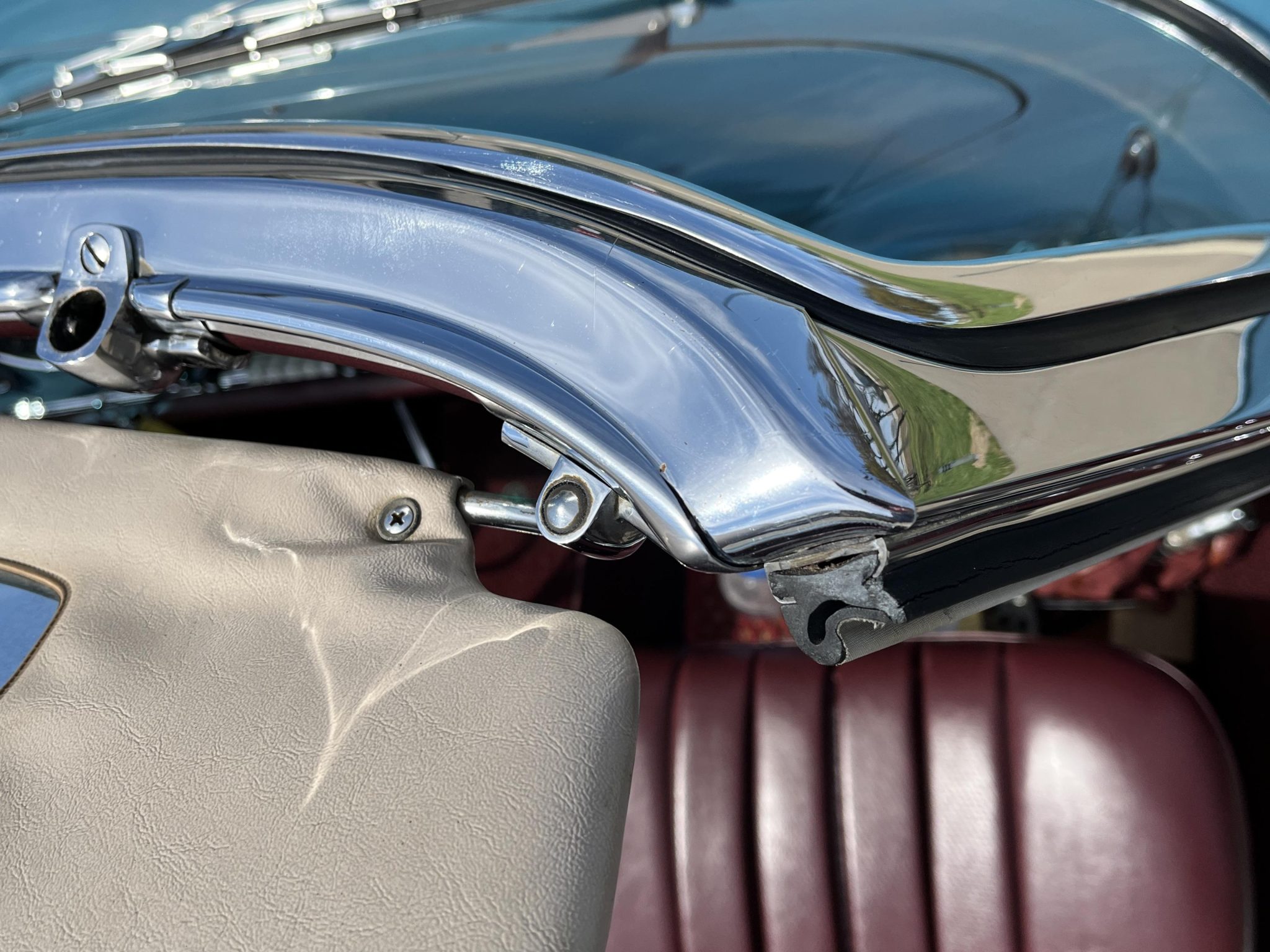 1966 Mercedes-Benz 230SL - Exterior