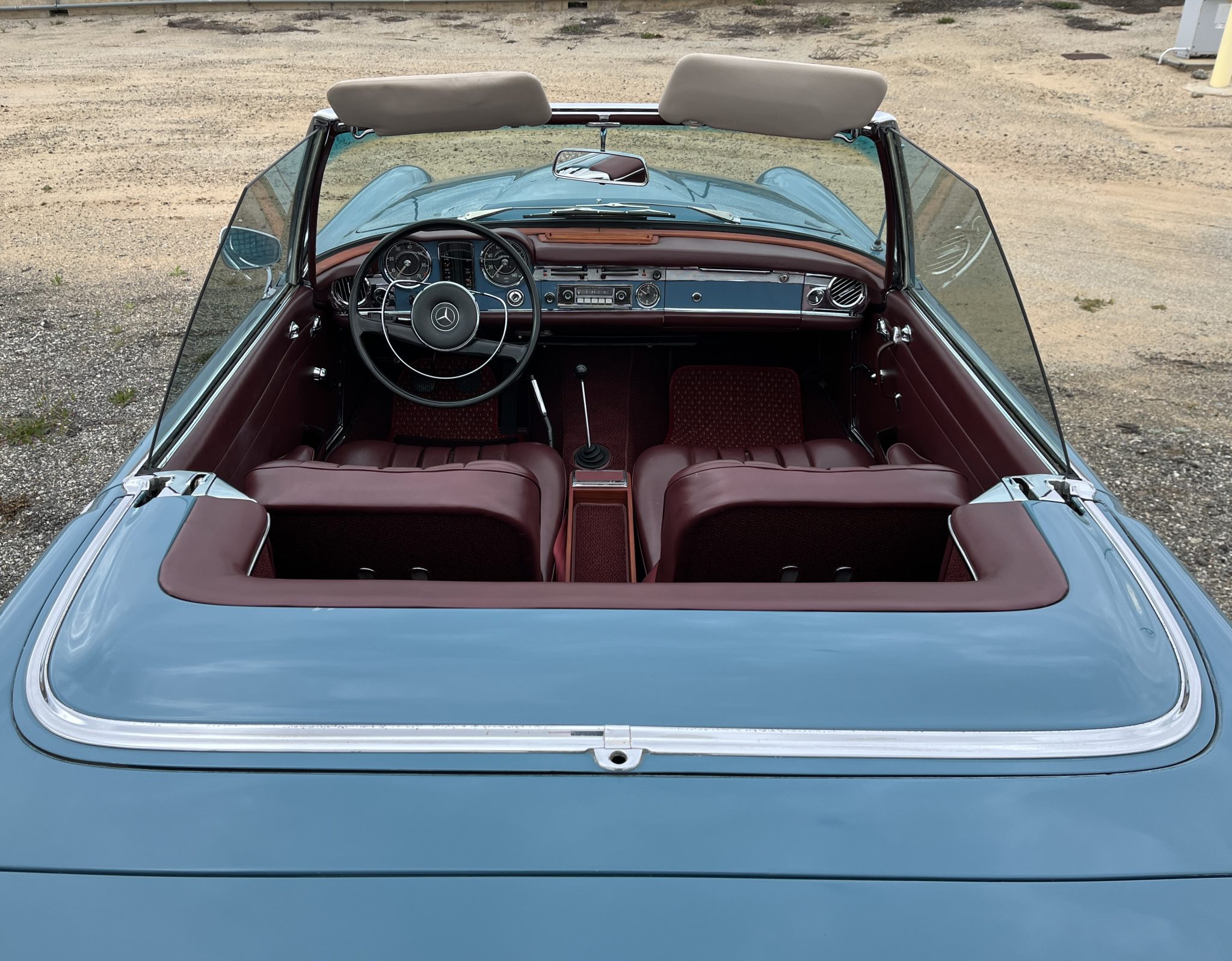 1966 Mercedes-Benz 230SL - Interior