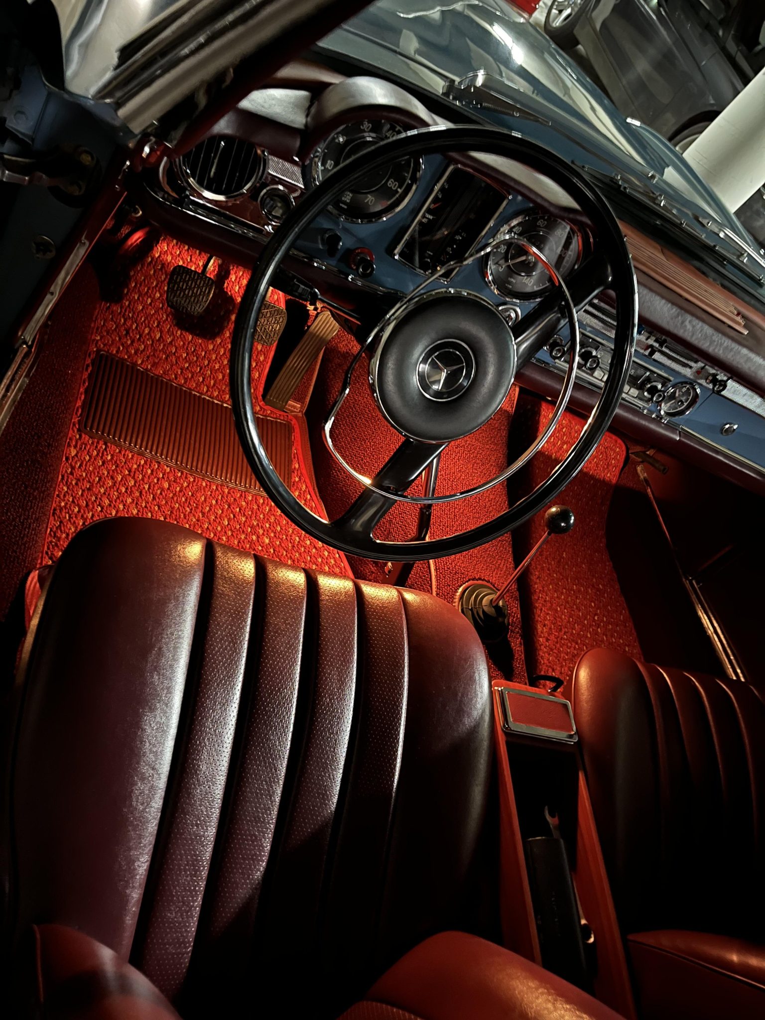 1966 Mercedes-Benz 230SL - Interior