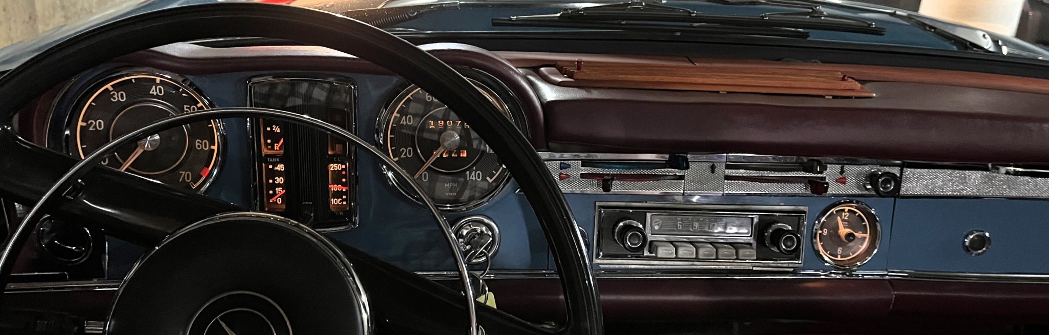 1966 Mercedes-Benz 230SL - Interior