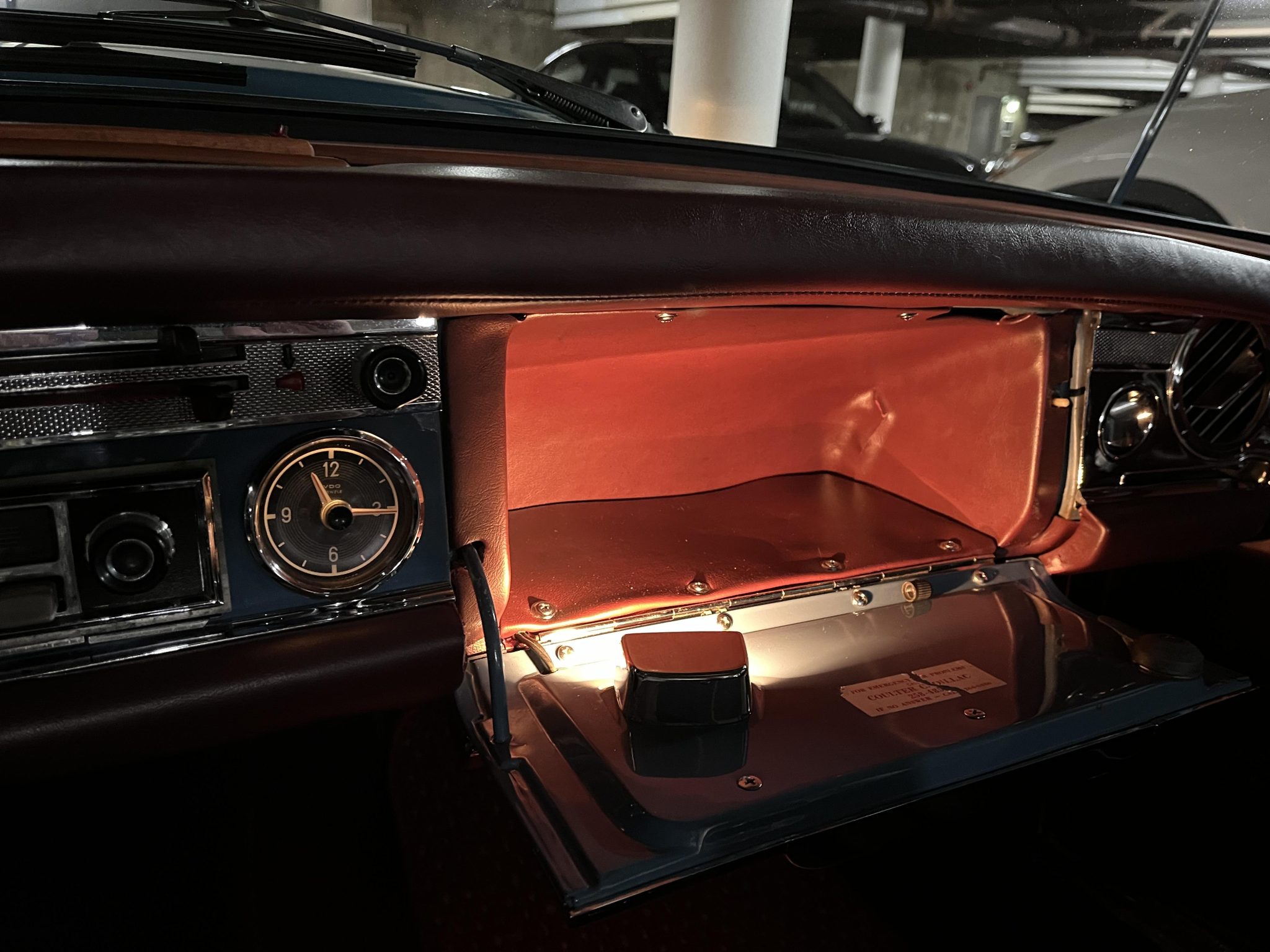 1966 Mercedes-Benz 230SL - Interior