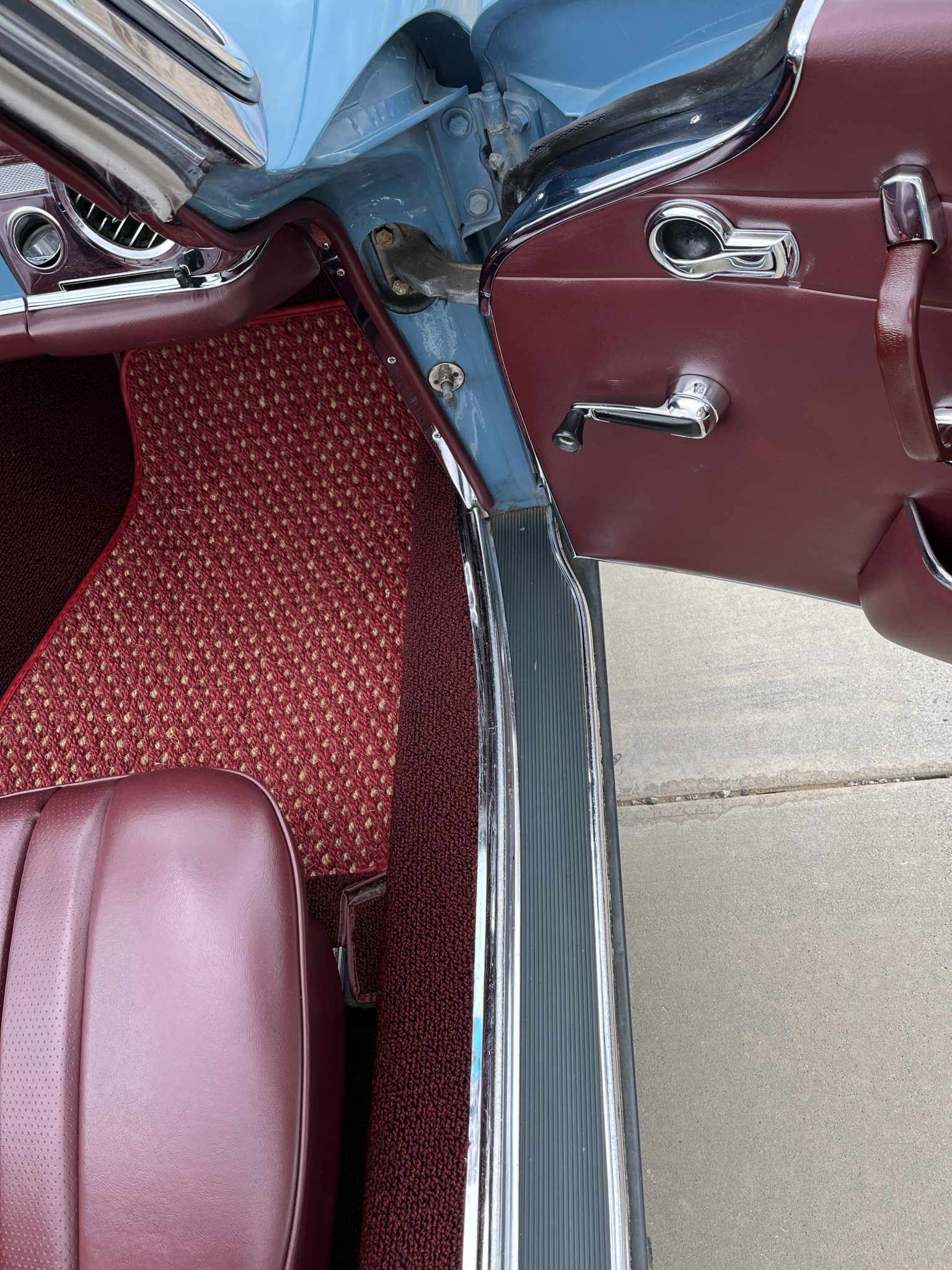 1966 Mercedes-Benz 230SL - Interior