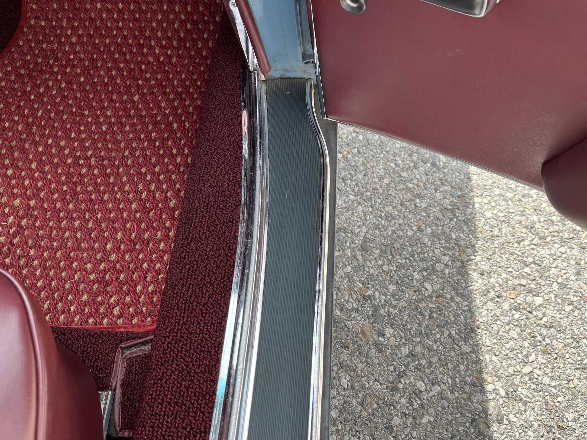 1966 Mercedes-Benz 230SL - Interior