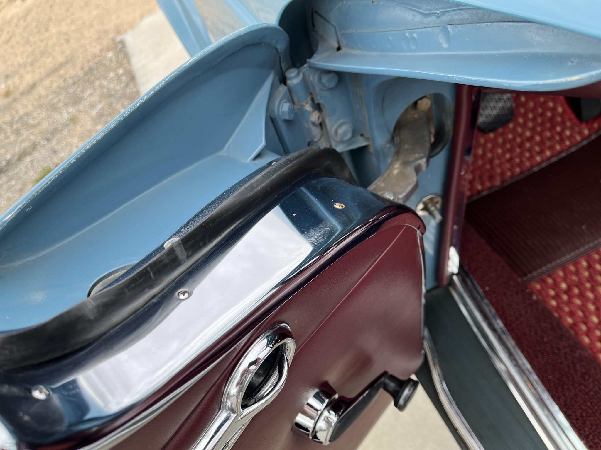 1966 Mercedes-Benz 230SL - Interior