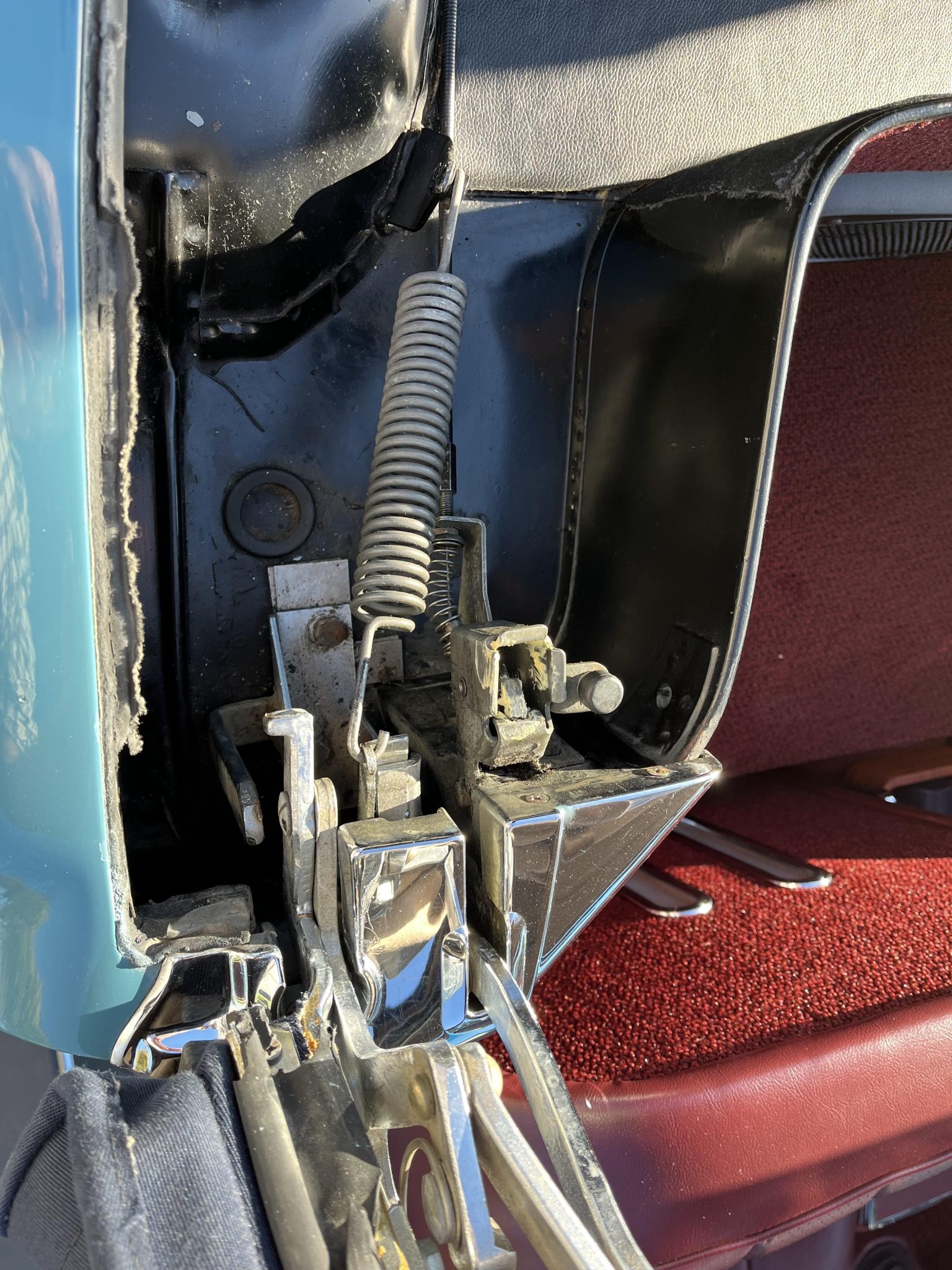 1966 Mercedes-Benz 230SL - Interior