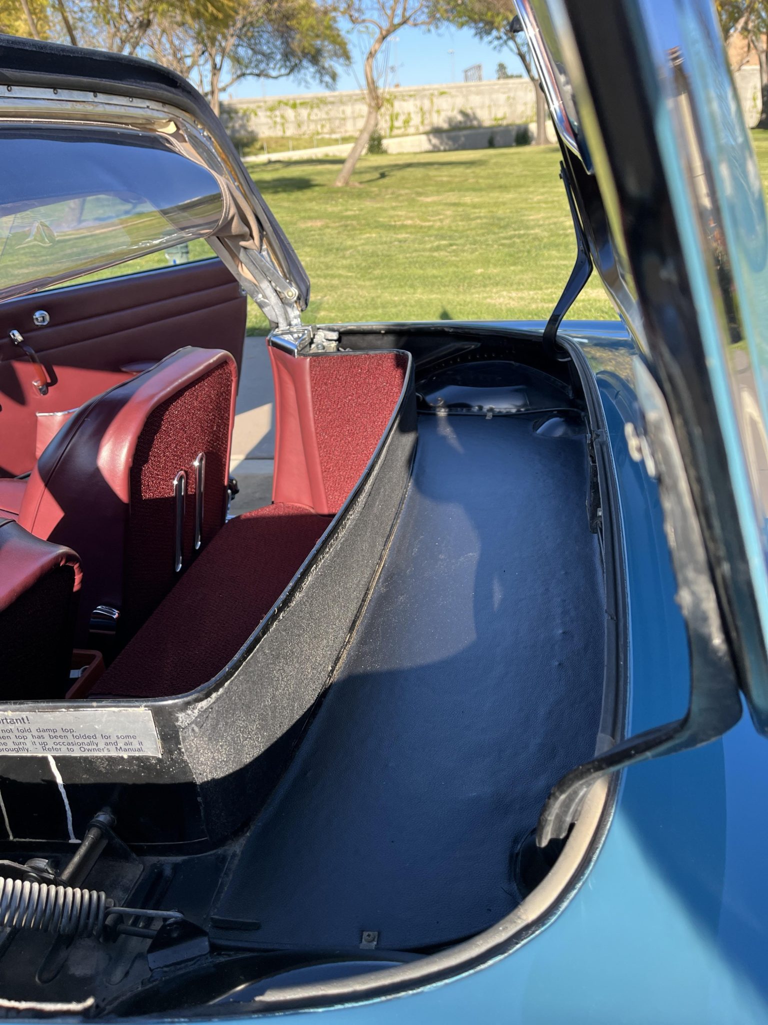 1966 Mercedes-Benz 230SL - Interior