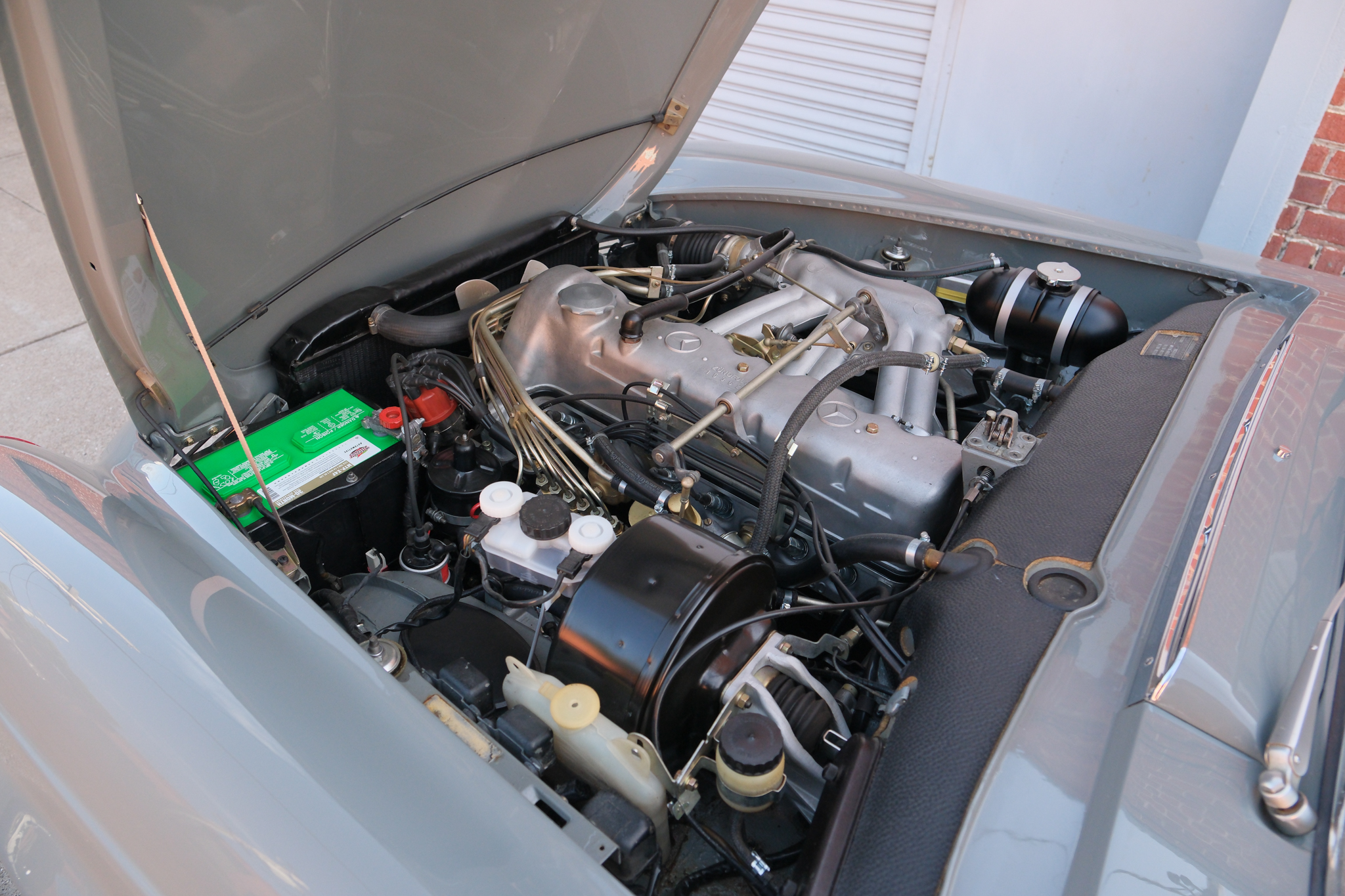 1967 Mercedes-Benz 250SL - Motor