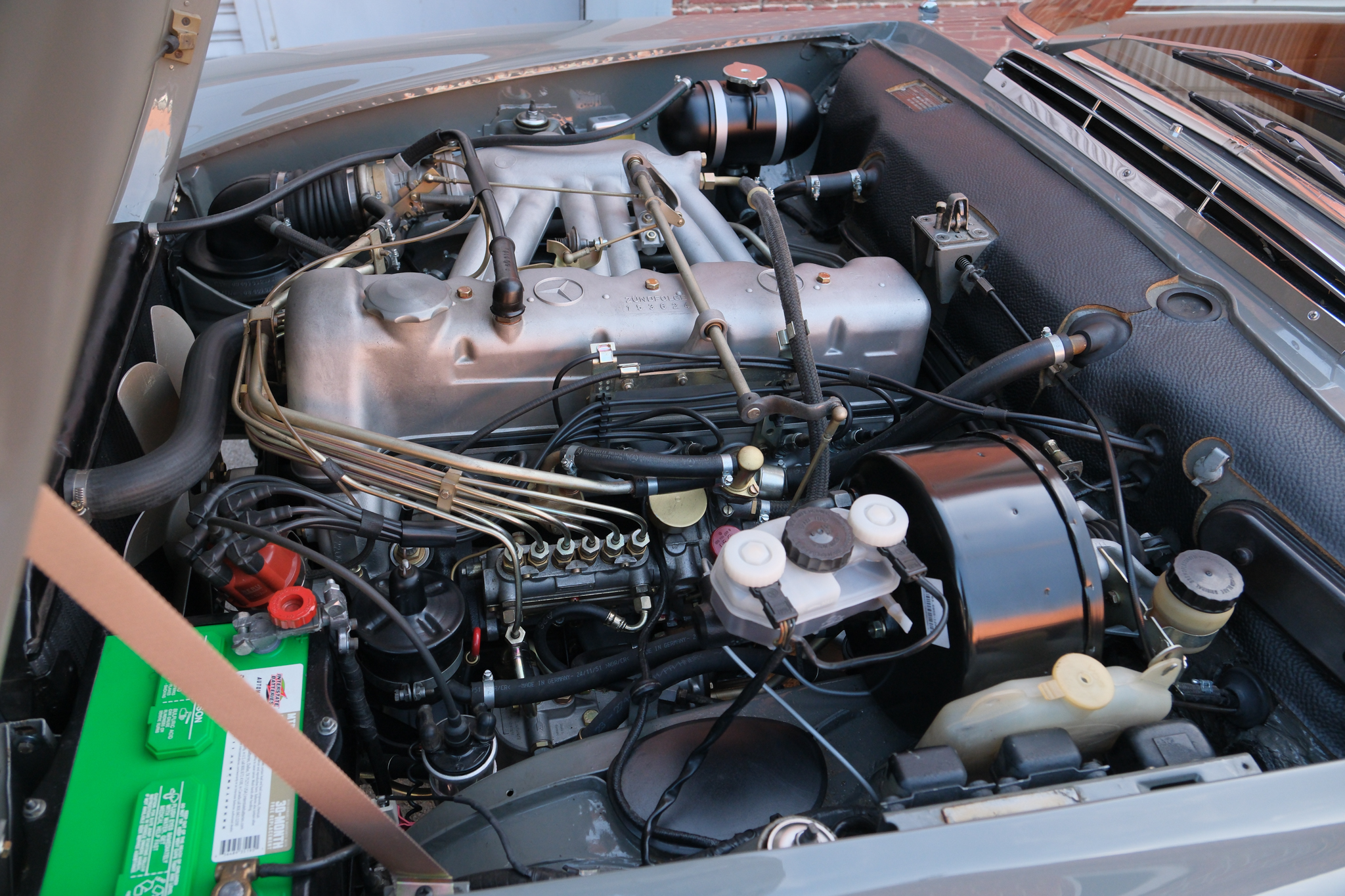 1967 Mercedes-Benz 250SL - Motor