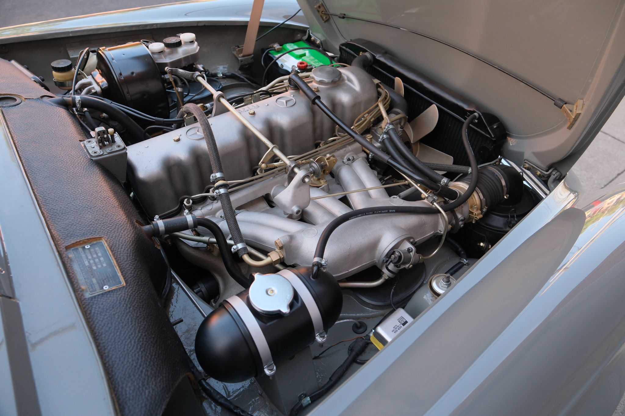1967 Mercedes-Benz 250SL - Motor