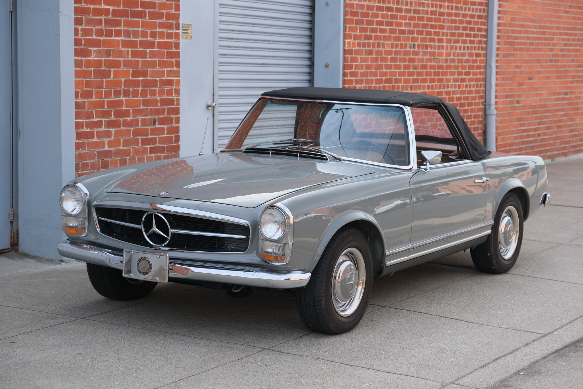 1967 Mercedes-Benz 250SL - Exterior