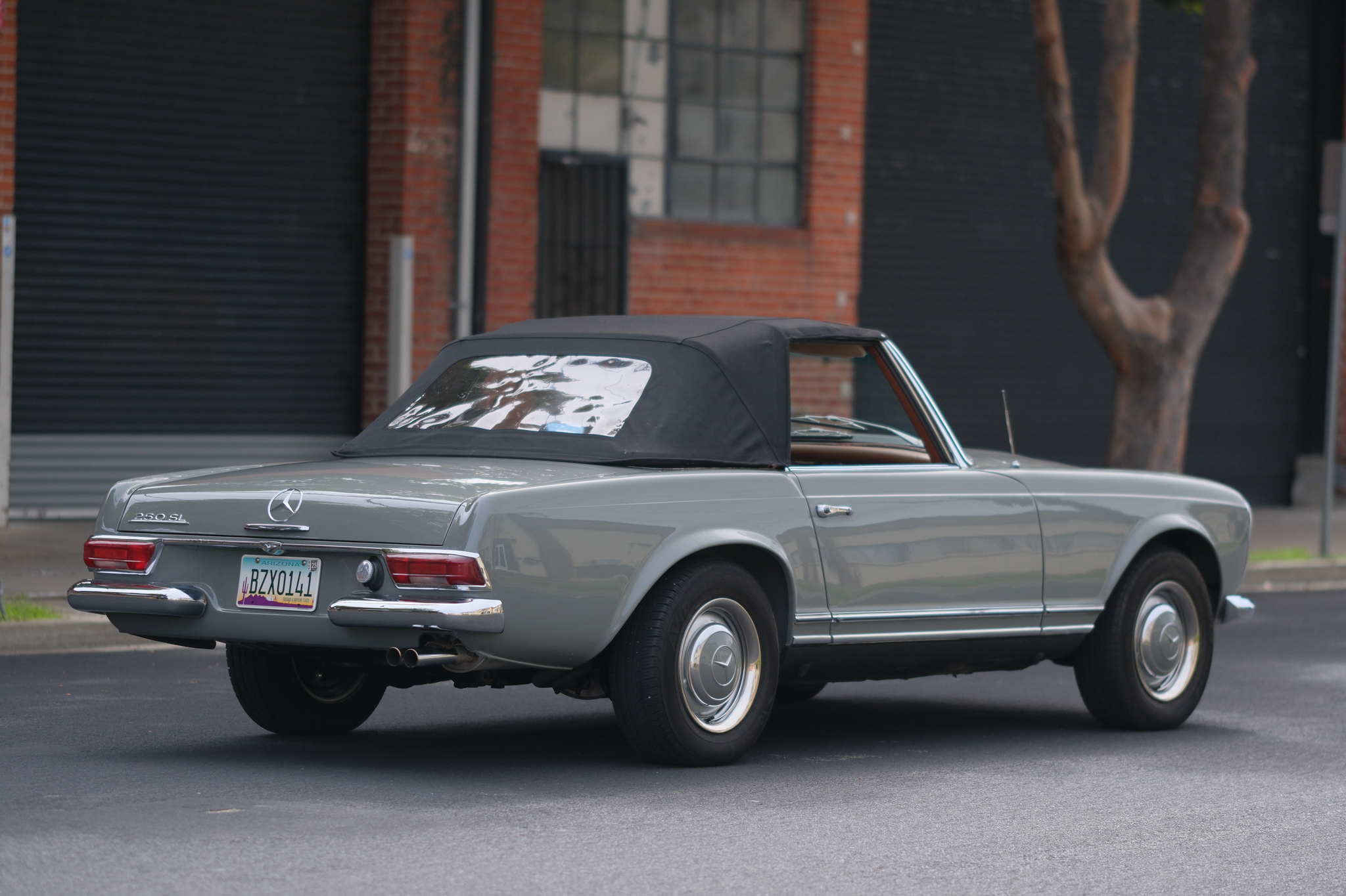 1967 Mercedes-Benz 250SL - Exterior