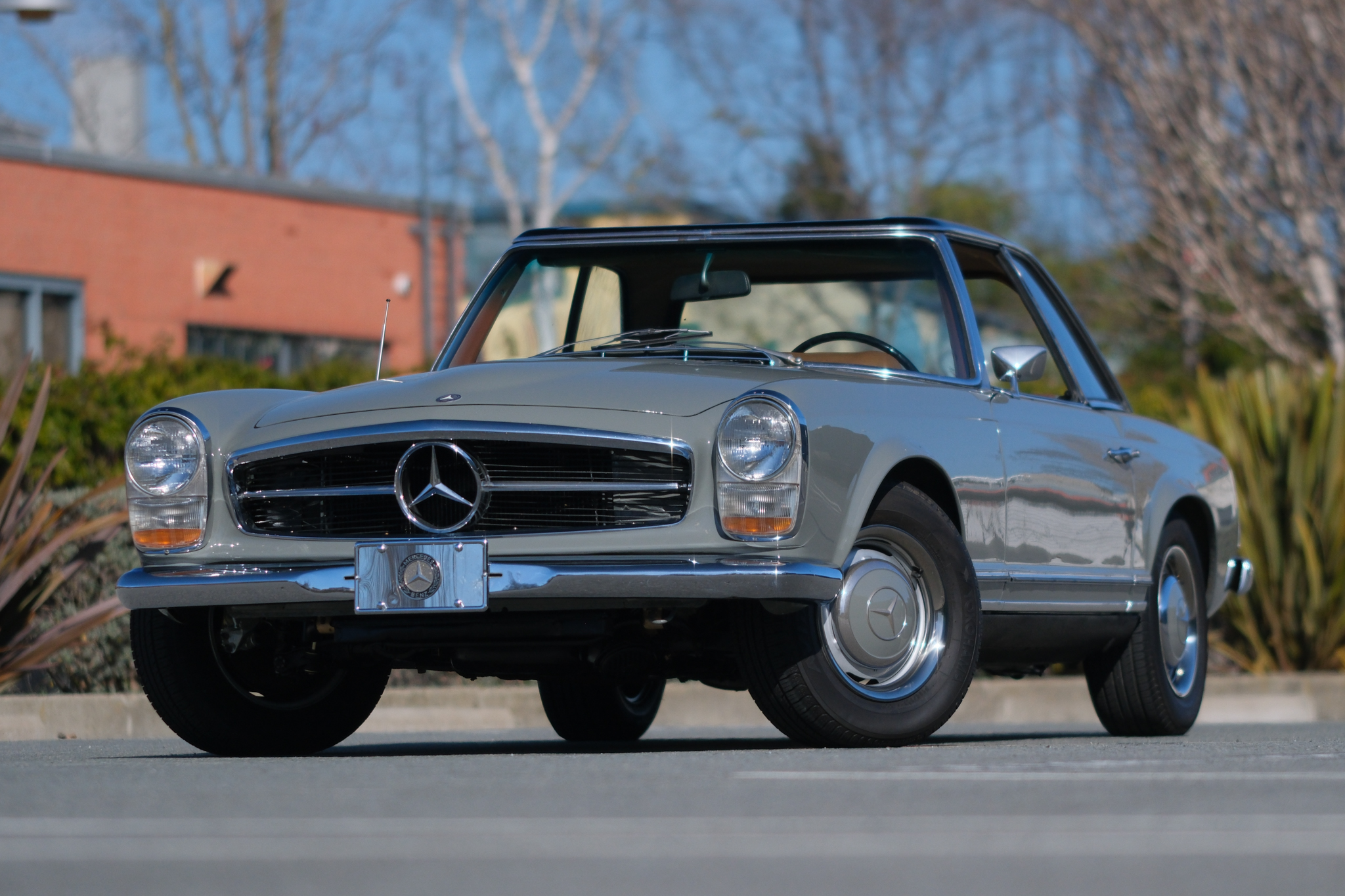 1967 Mercedes-Benz 250SL - Exterior