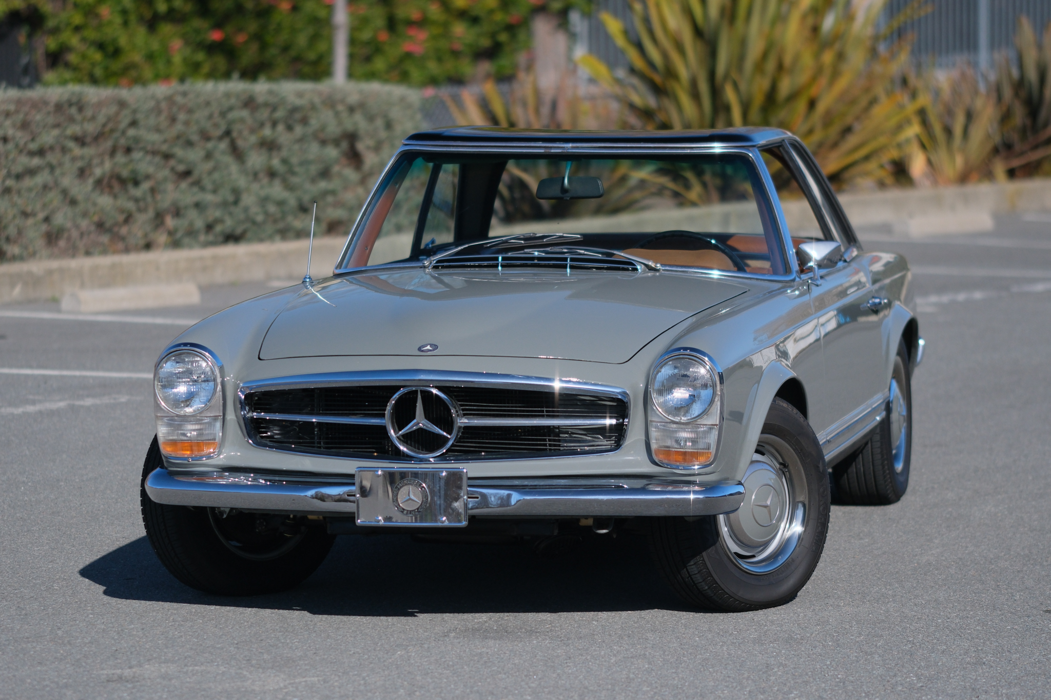 1967 Mercedes-Benz 250SL - Exterior