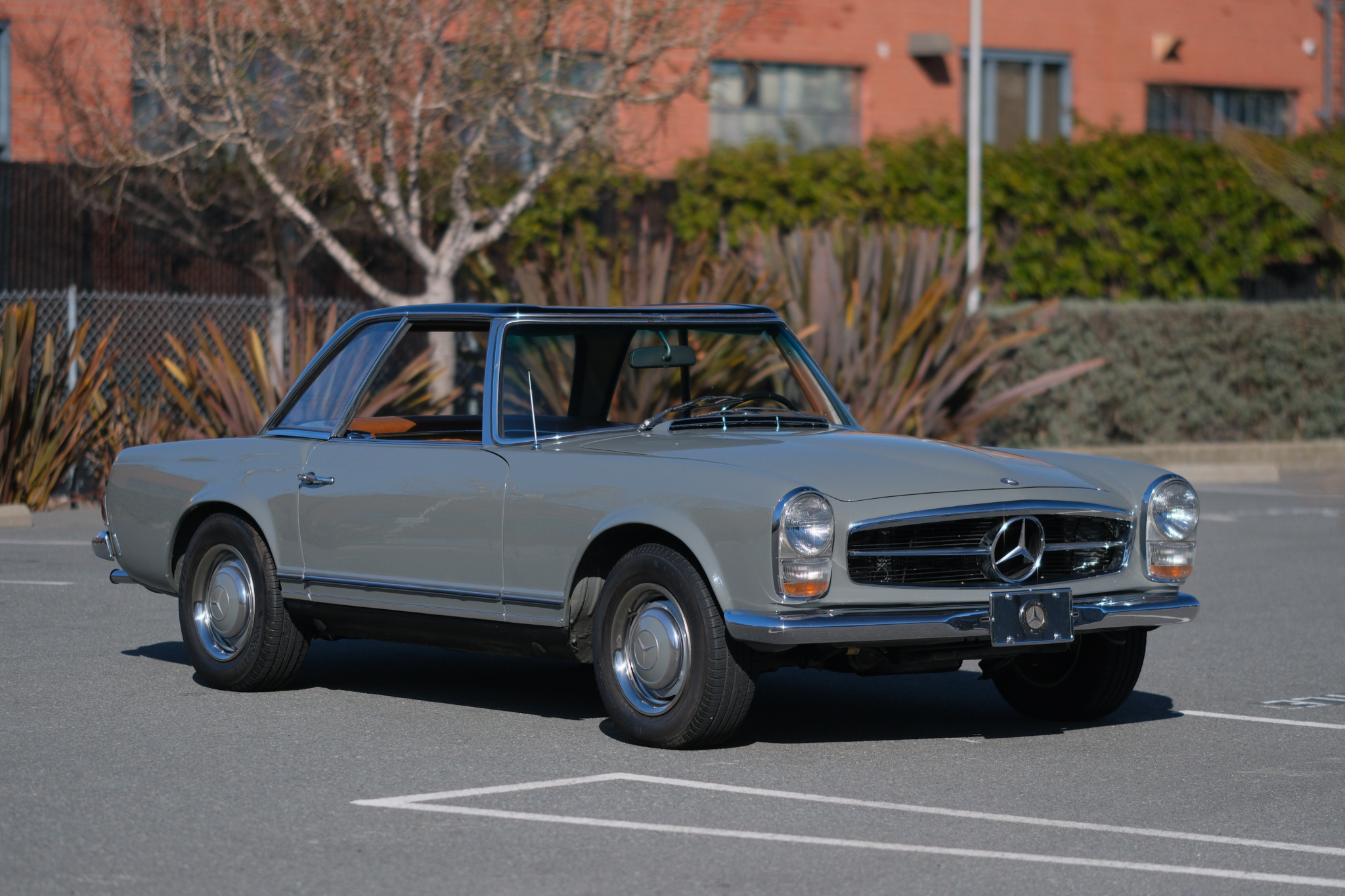 1967 Mercedes-Benz 250SL - Exterior