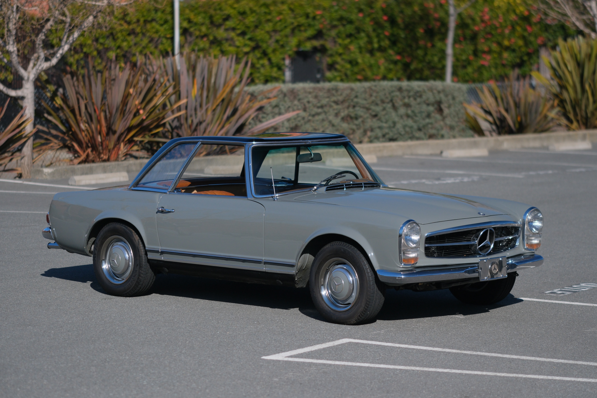 1967 Mercedes-Benz 250SL - Exterior