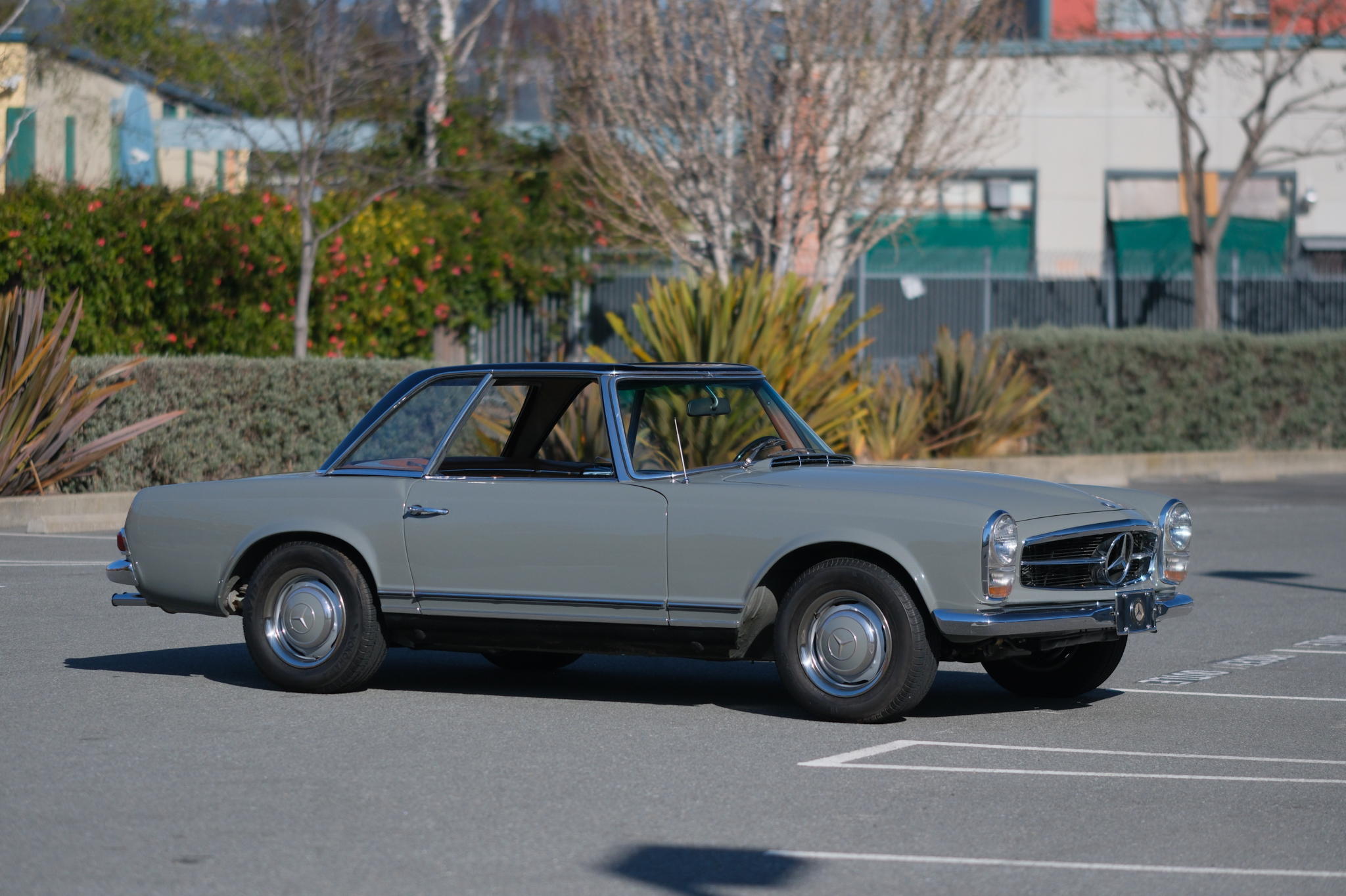 1967 Mercedes-Benz 250SL - Exterior