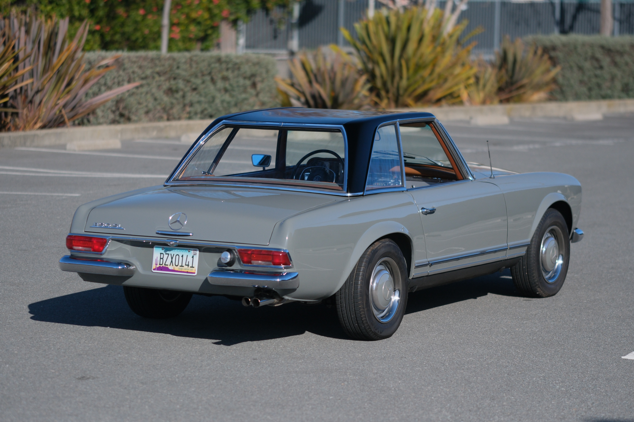 1967 Mercedes-Benz 250SL - Exterior