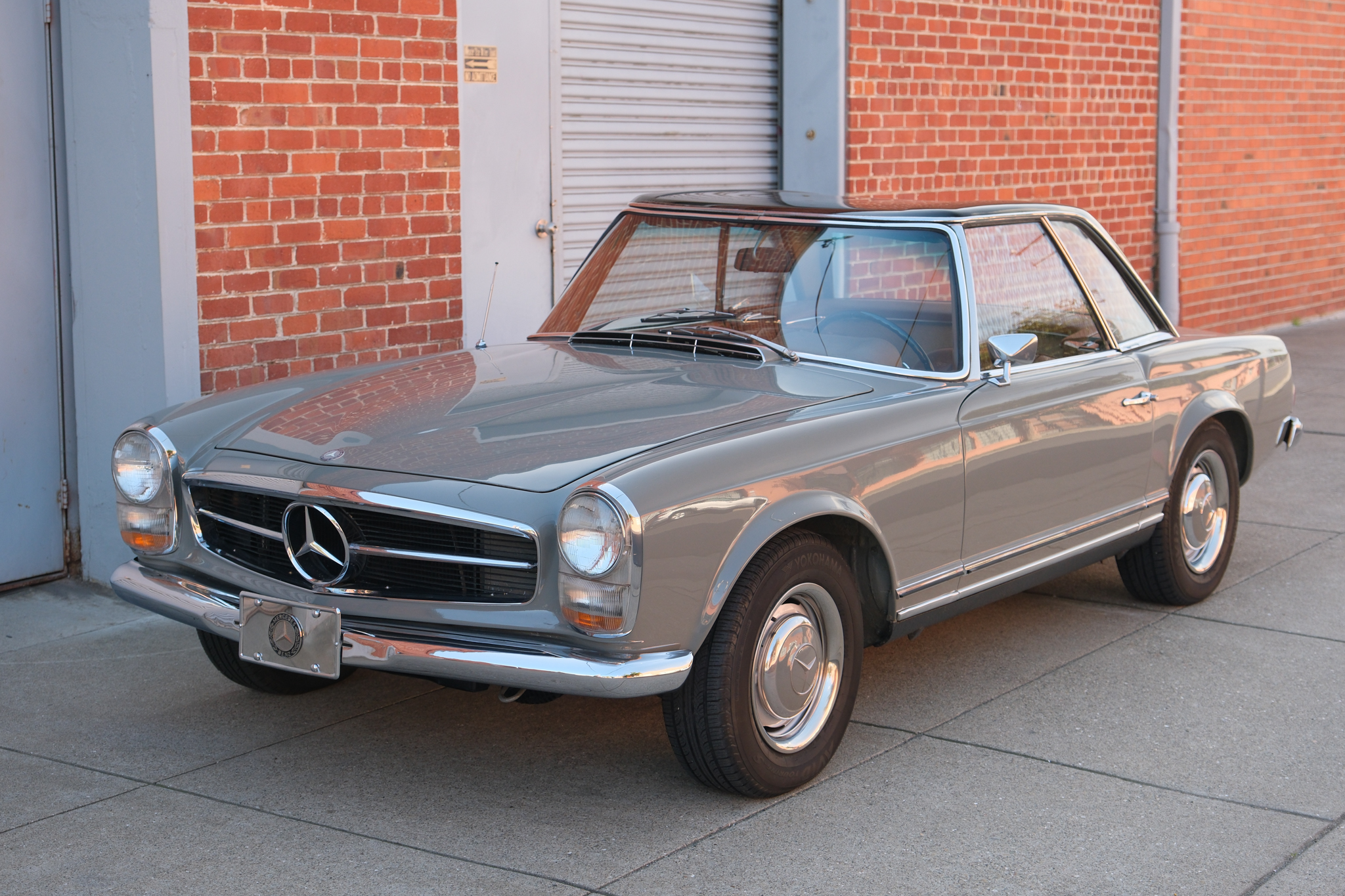 1967 Mercedes-Benz 250SL - Exterior