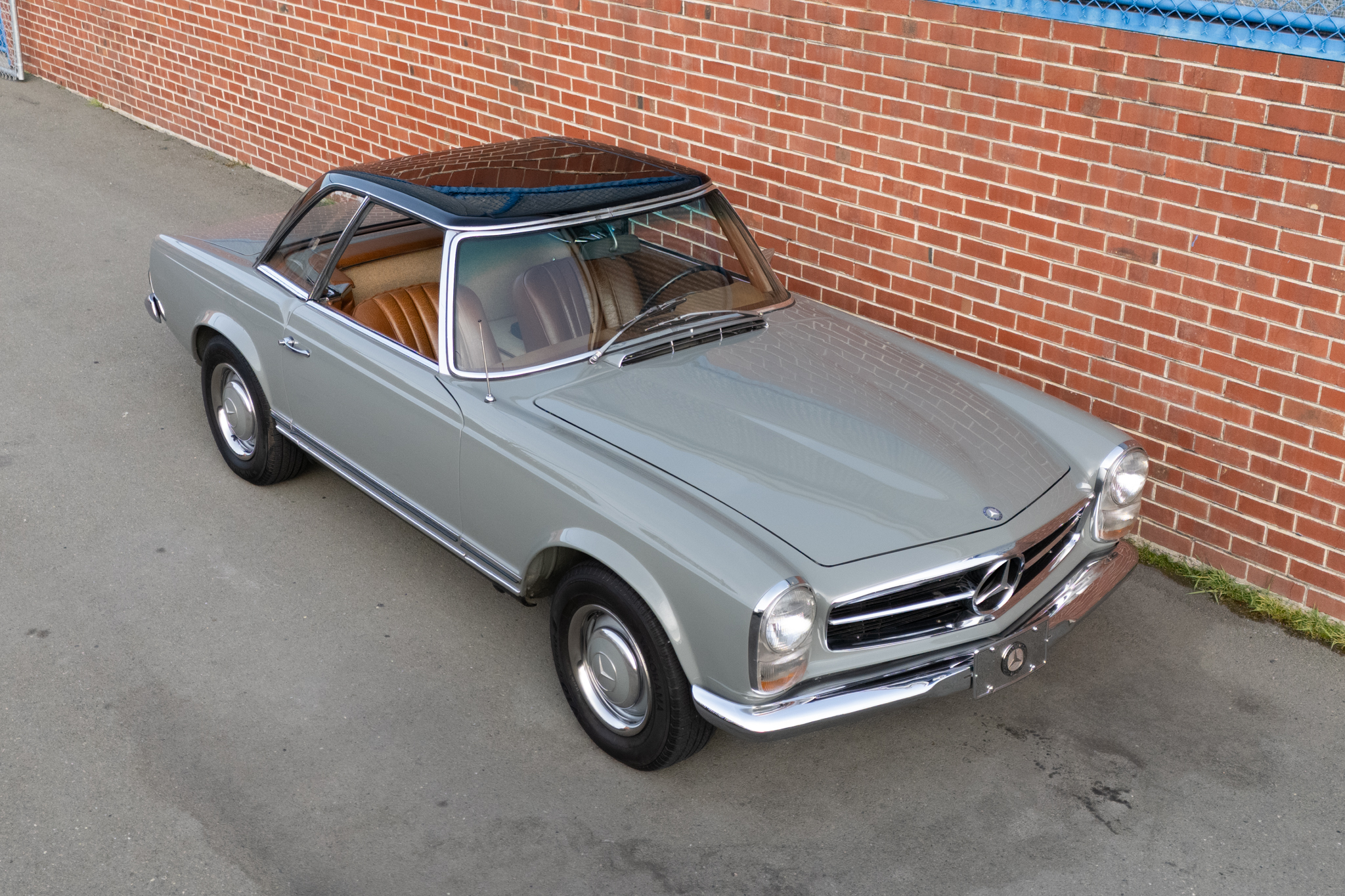 1967 Mercedes-Benz 250SL - Exterior