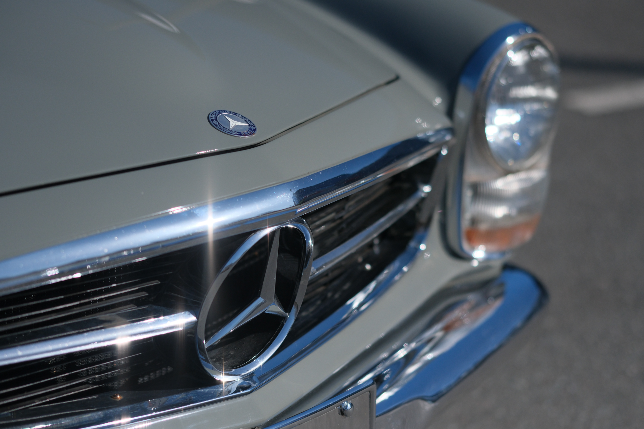 1967 Mercedes-Benz 250SL - Exterior