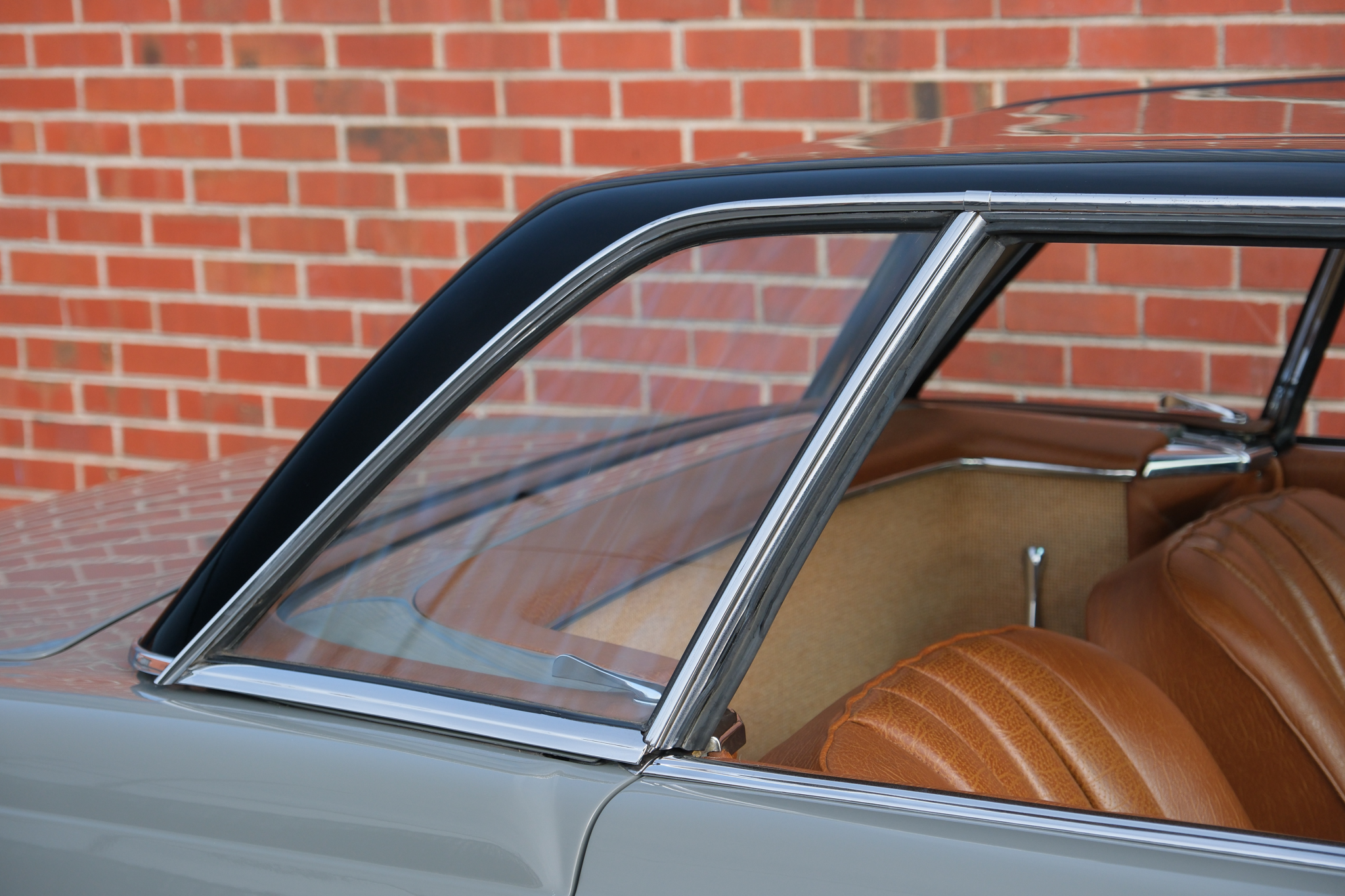 1967 Mercedes-Benz 250SL - Exterior