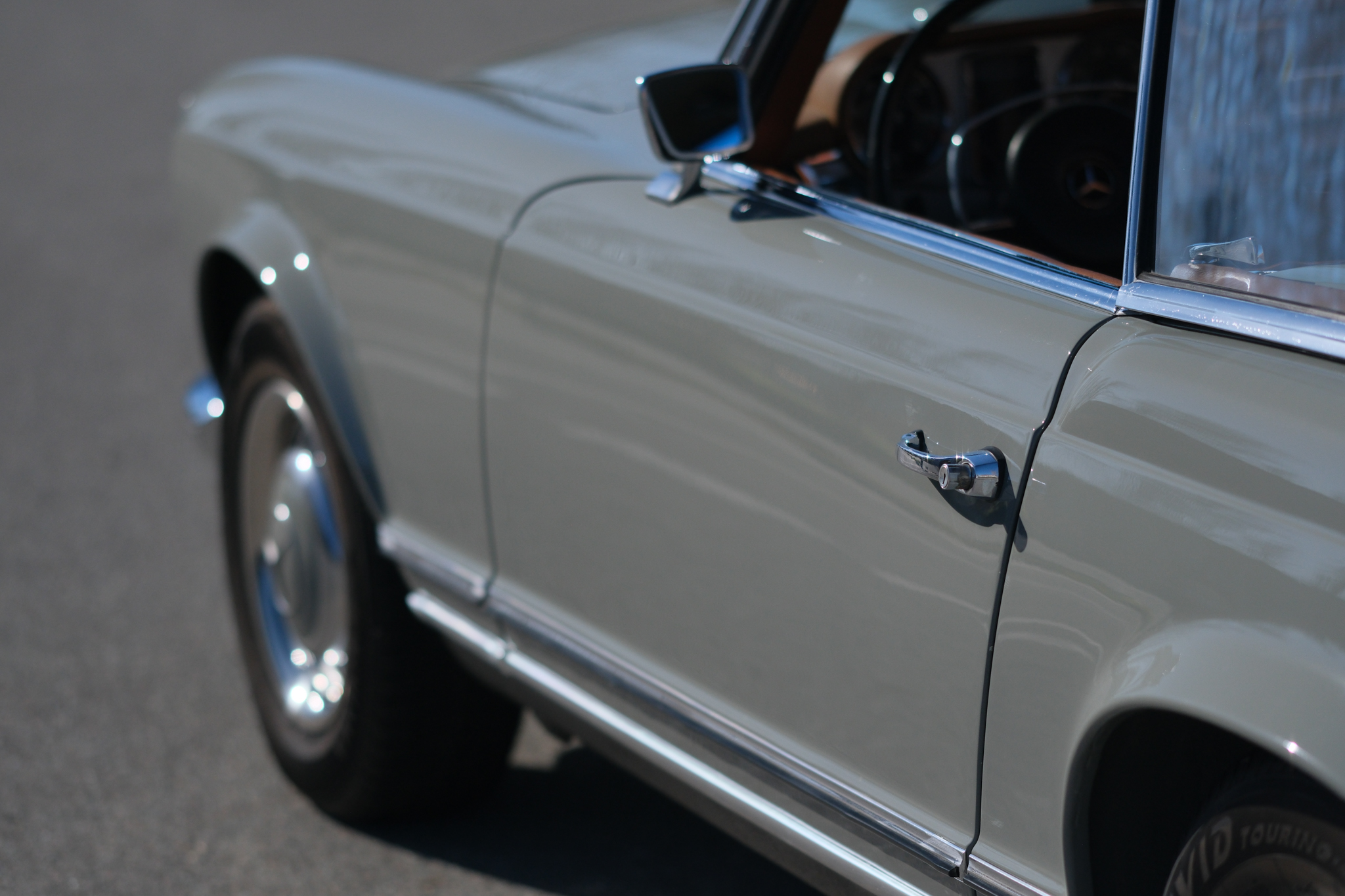 1967 Mercedes-Benz 250SL - Exterior