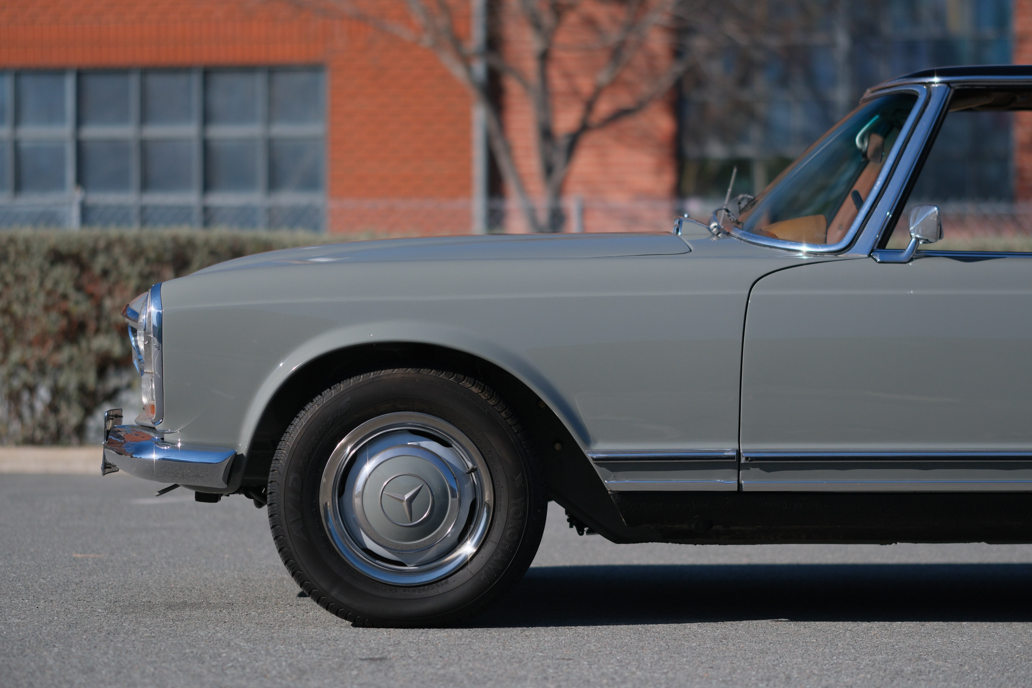 1967 Mercedes-Benz 250SL - Exterior