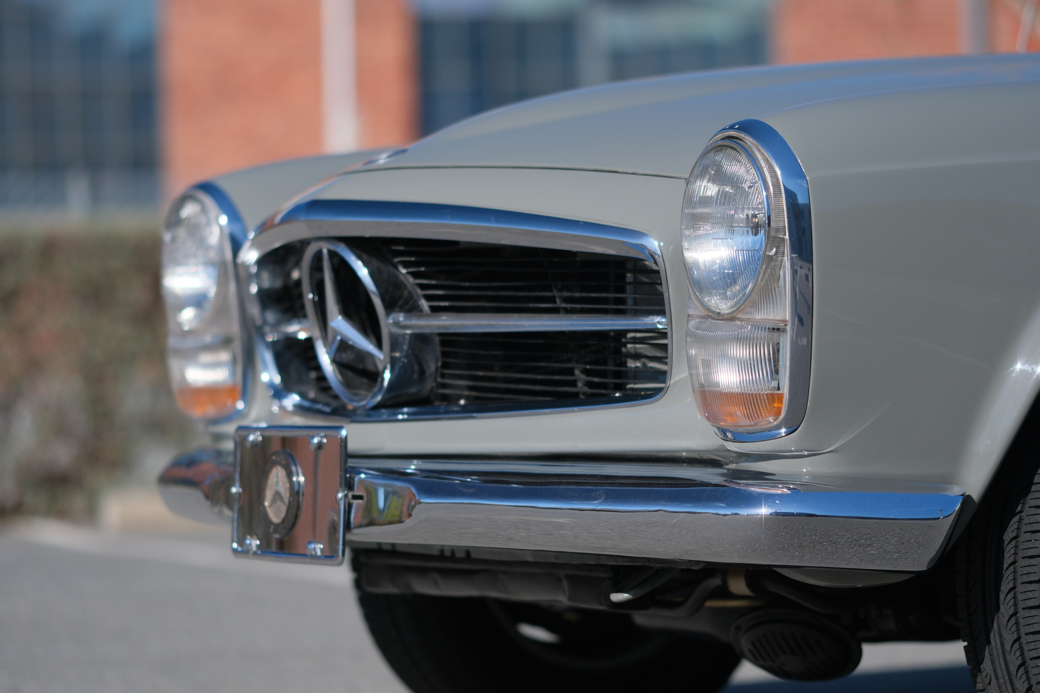 1967 Mercedes-Benz 250SL - Exterior