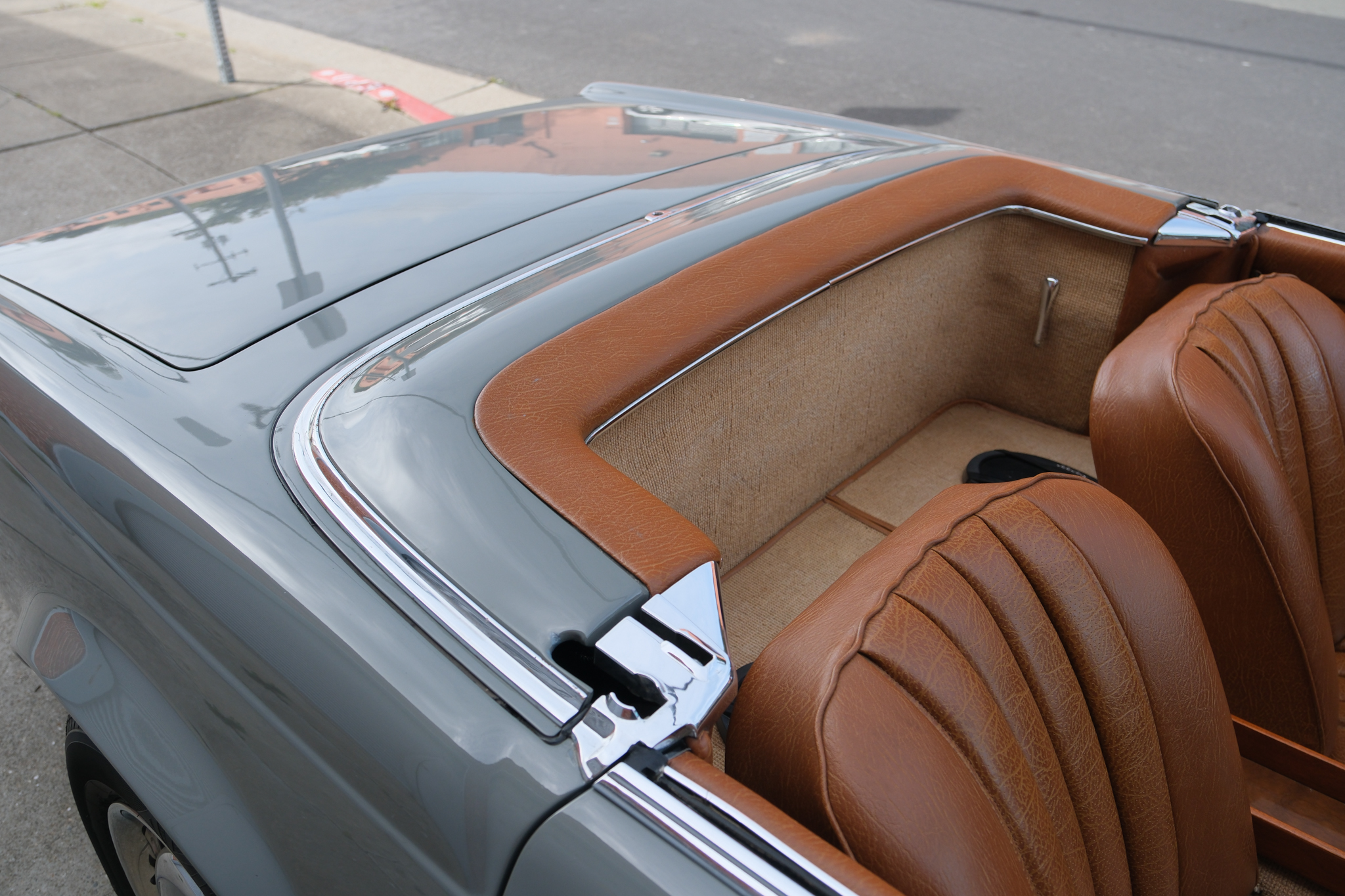 1967 Mercedes-Benz 250SL - Exterior