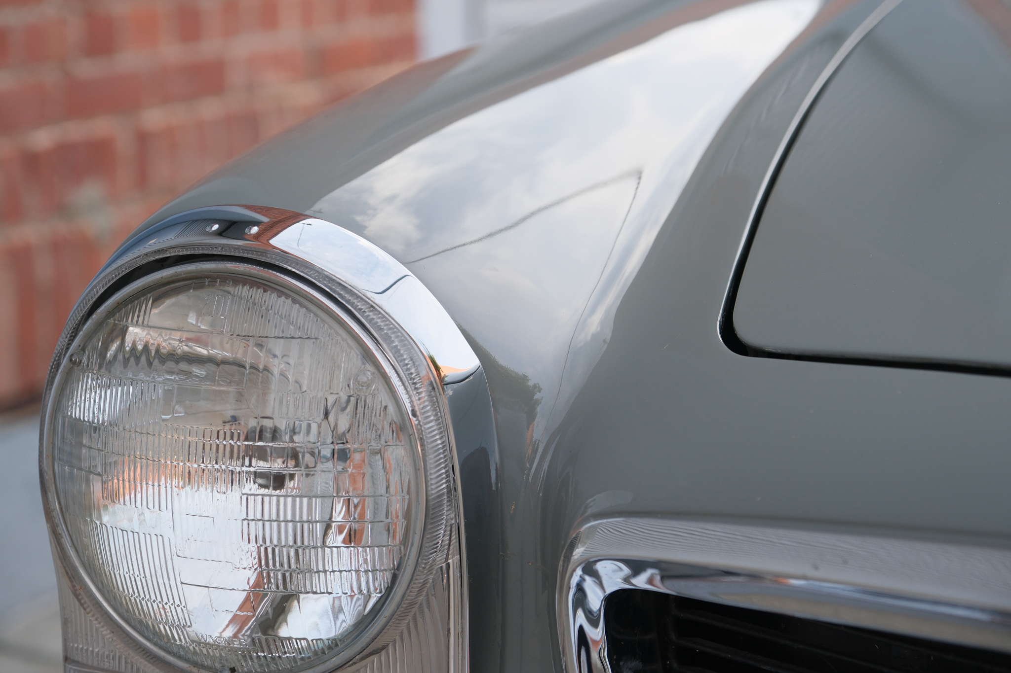 1967 Mercedes-Benz 250SL - Exterior