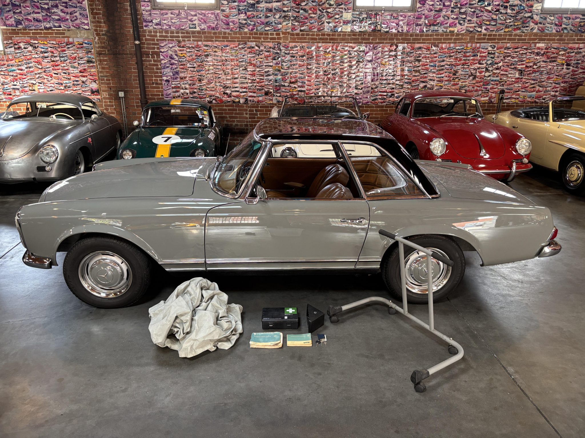 1967 Mercedes-Benz 250SL - Exterior