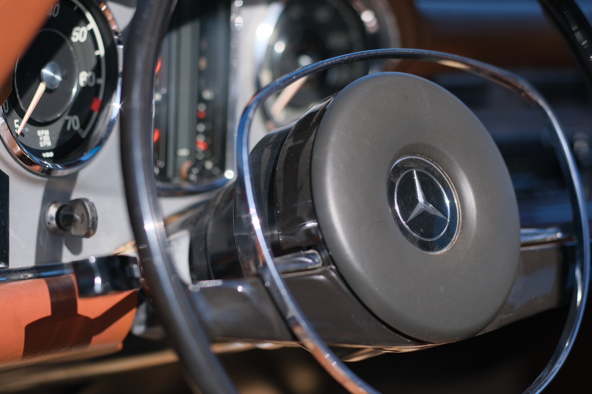 1967 Mercedes-Benz 250SL - Interior