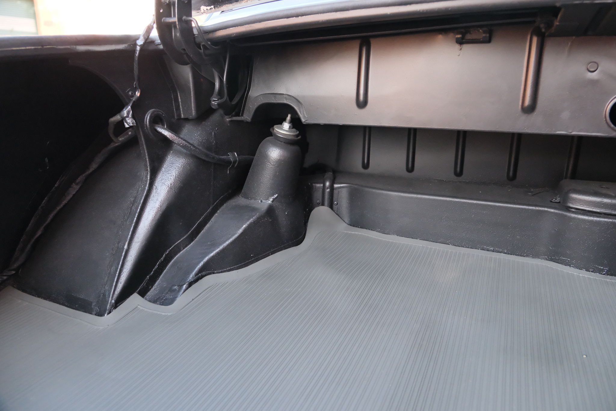 1967 Mercedes-Benz 250SL - Interior