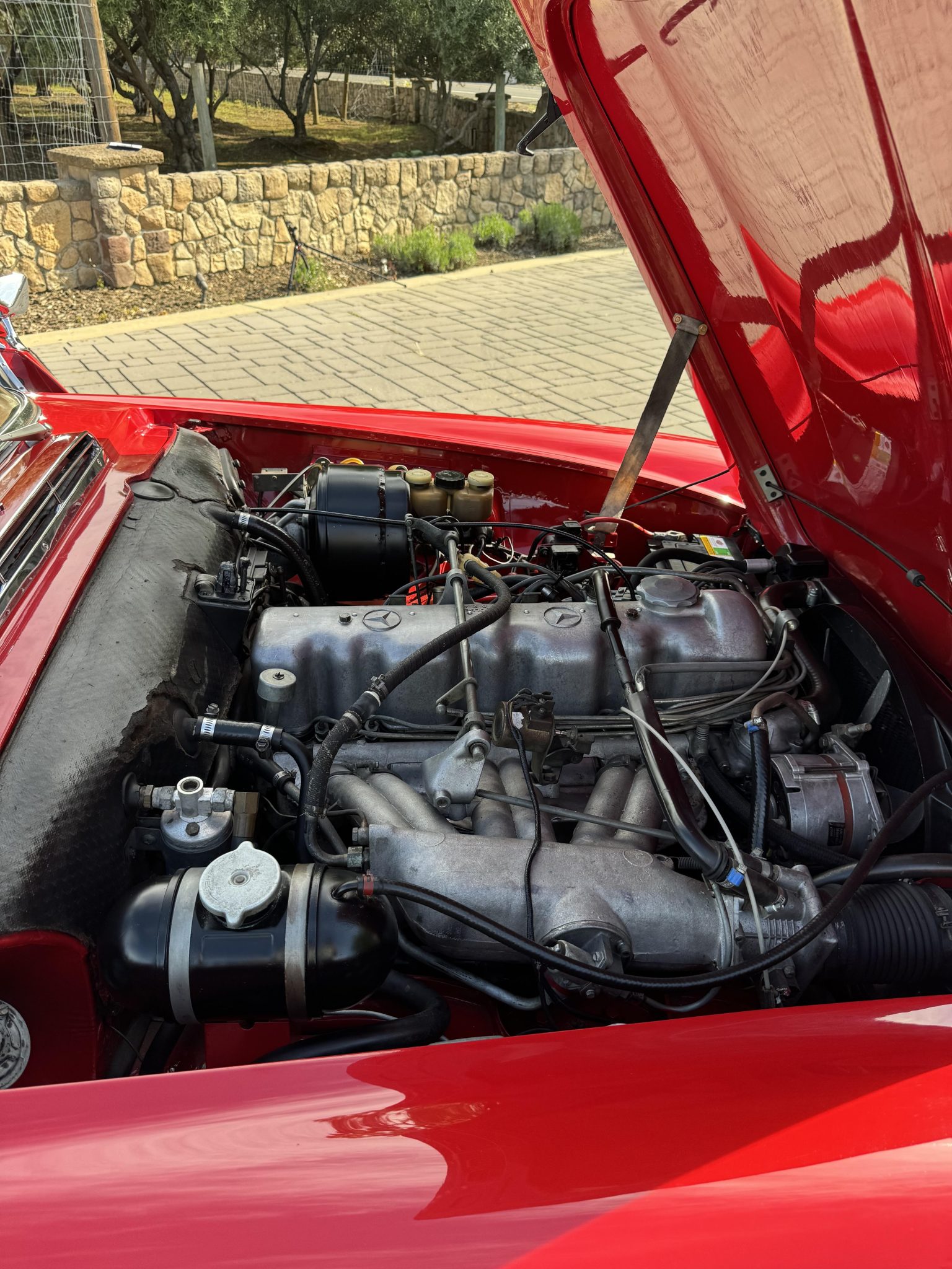 1969 Mercedes-Benz 280SL - Motor