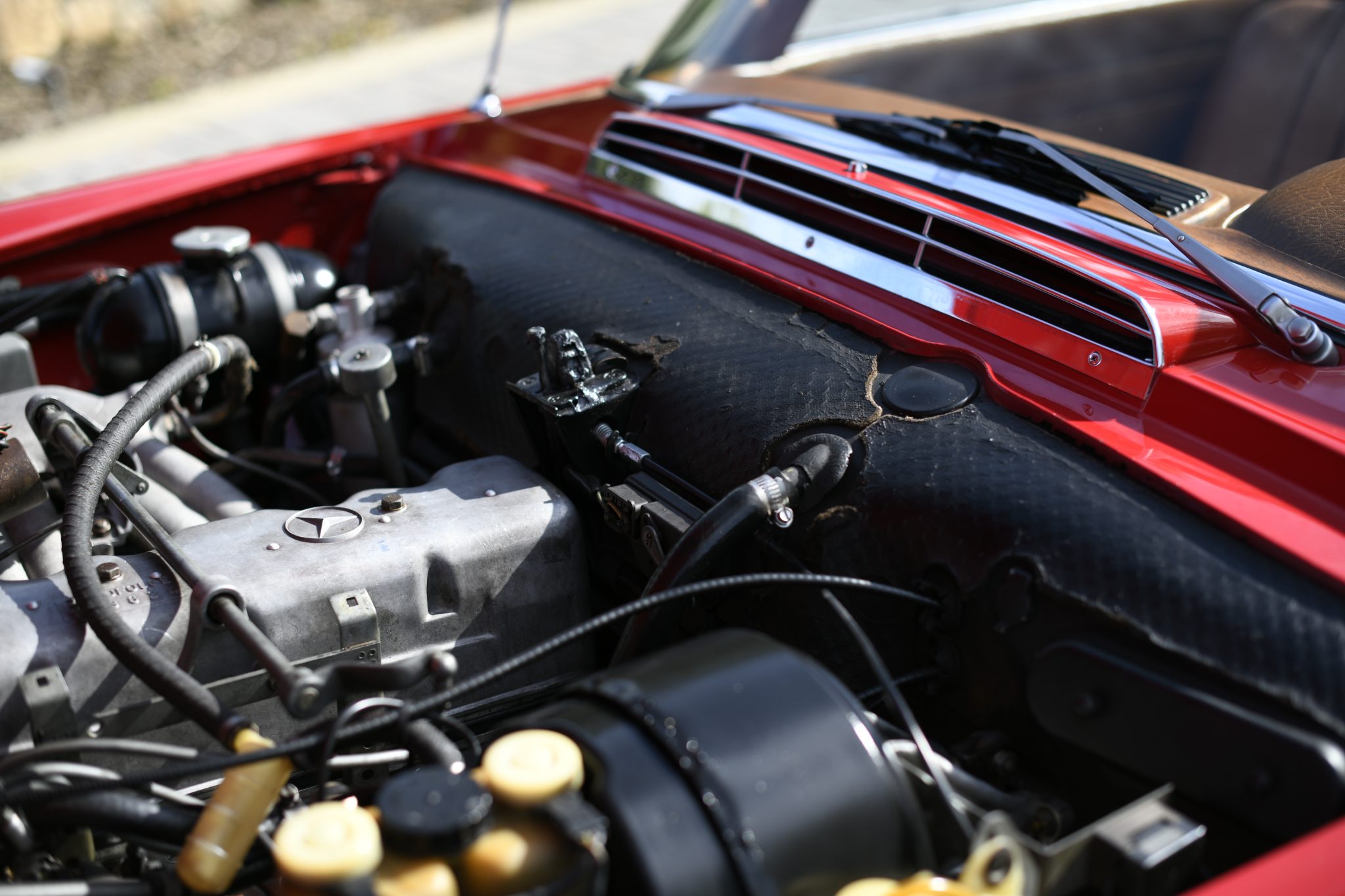 1969 Mercedes-Benz 280SL - Motor